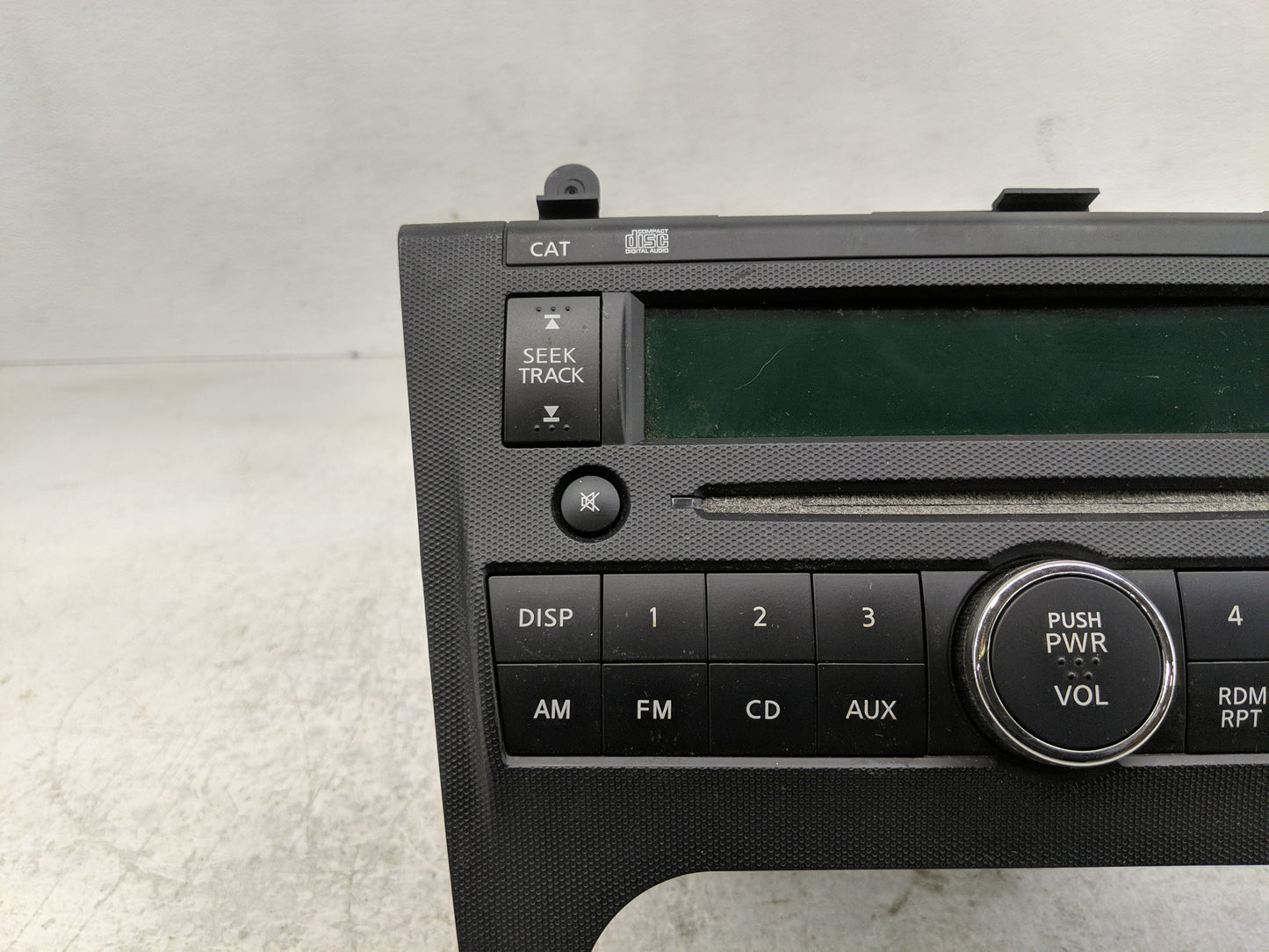 2019 Chevrolet Traverse Radio AM FM Cd Player Receiver Replacement P/N:28185 ZX13A Fits OEM Used Auto Parts - Oemusedautopar