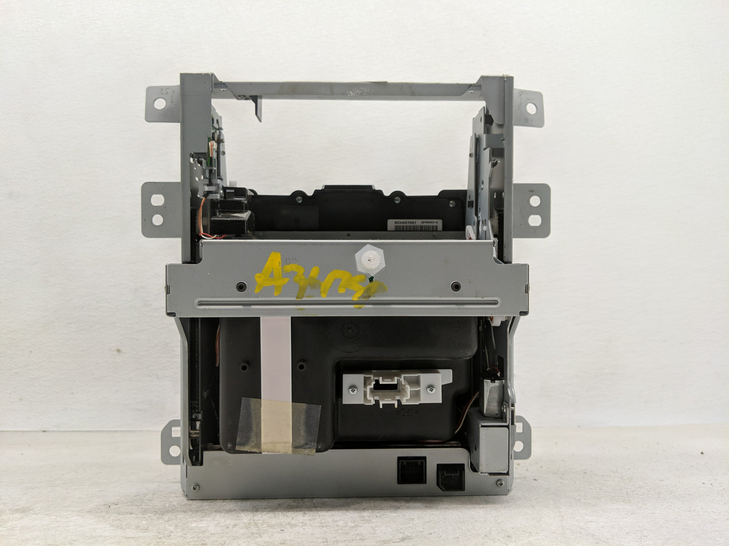 2019 Chevrolet Traverse Radio AM FM Cd Player Receiver Replacement P/N:84423260 Fits OEM Used Auto Parts - Oemusedautoparts1
