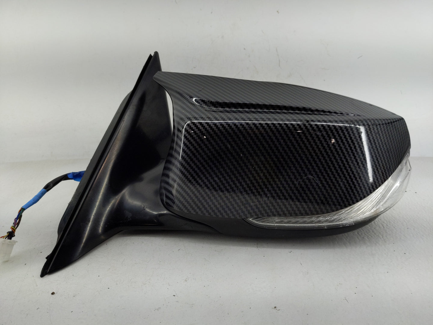 2018-2022 Chevrolet Traverse Driver Side View Mirror - Left Door Mirror OEM Used - Oemusedautoparts1.com
