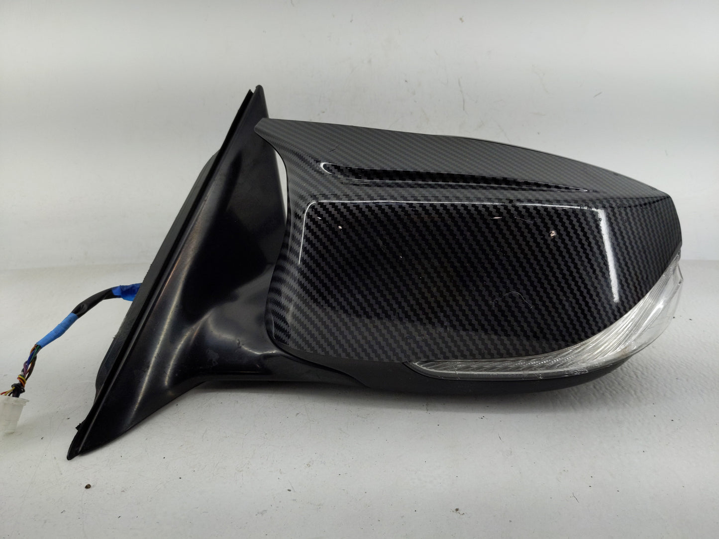 2018-2022 Chevrolet Traverse Driver Side View Mirror - Left Door Mirror OEM Used - Oemusedautoparts1.com