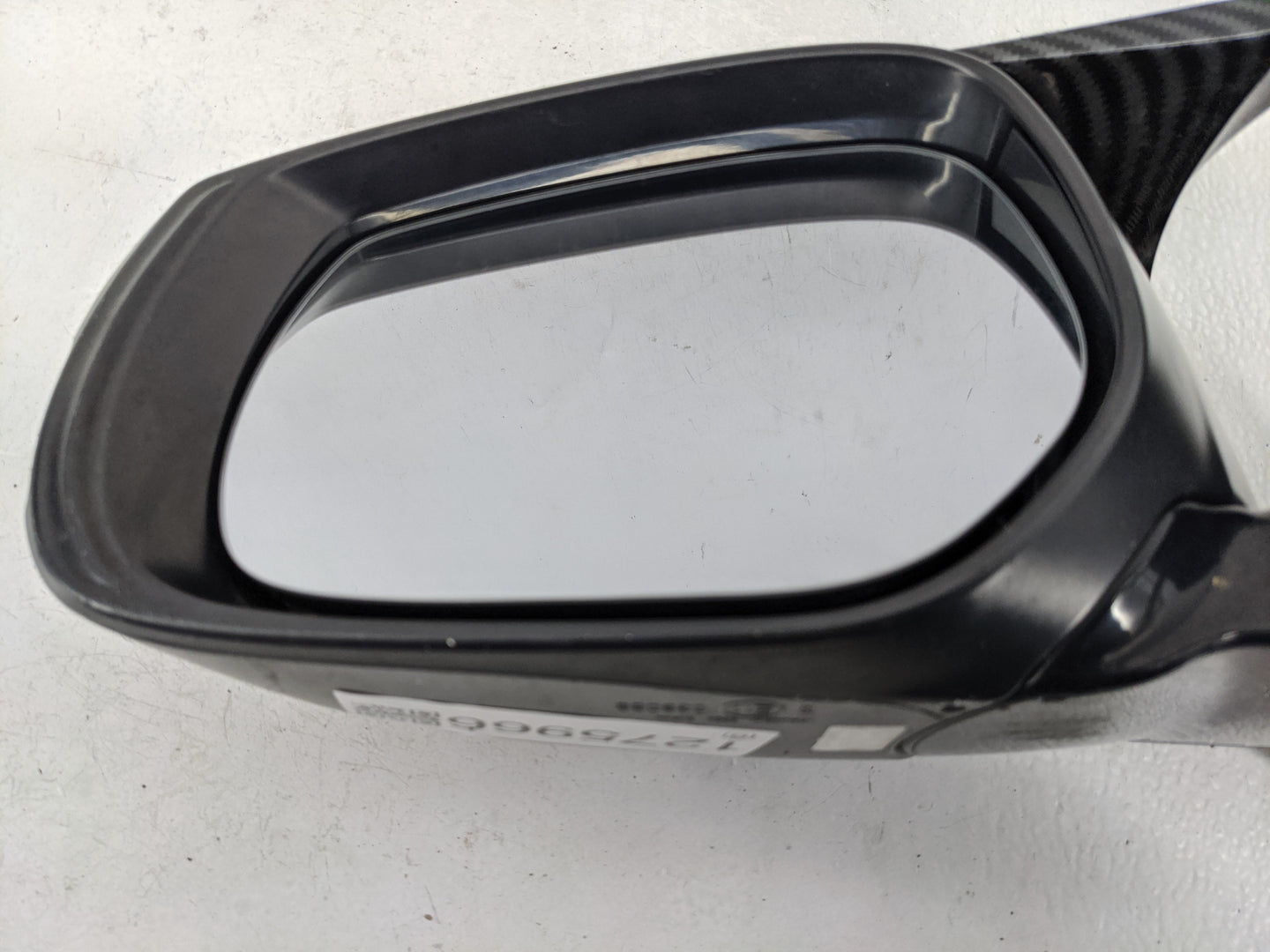 2018-2022 Chevrolet Traverse Driver Side View Mirror - Left Door Mirror OEM Used - Oemusedautoparts1.com