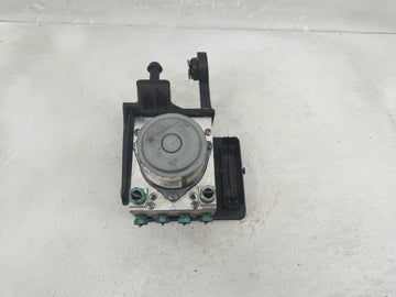 2019-2022 Chevrolet Traverse ABS Pump Control Module Replacement P/N:84502698 Fits Fits 2019 2020 2021 2022 OEM Used Auto Parts