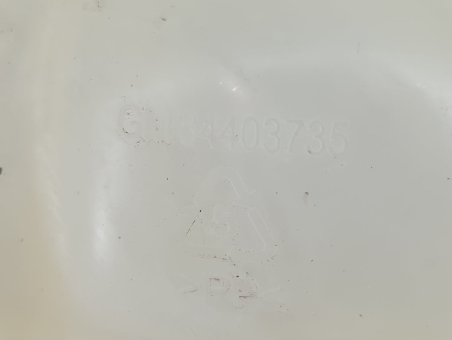 2018 Chevrolet Traverse Radiator Coolant Overflow Expansion Tank Bottle 1369151 - Oemusedautoparts1.com