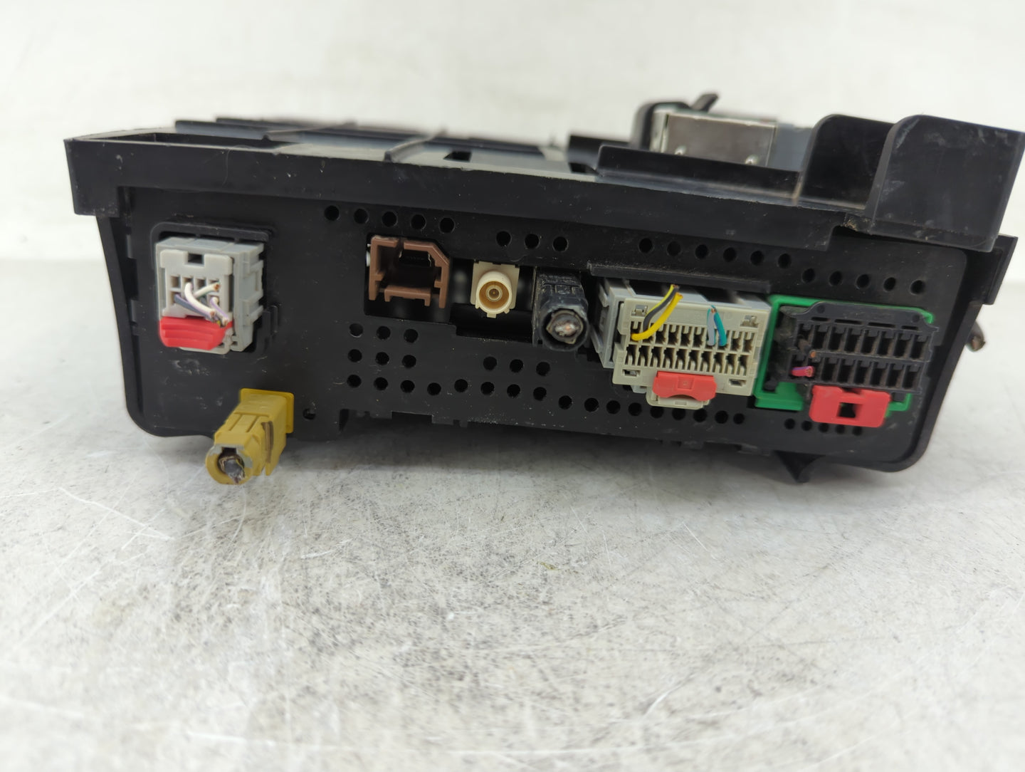2018-2021 Chevrolet Traverse Radio AM FM Cd Player Receiver Replacement P/N:84361177 Fits Fits 2018 2019 2020 2021 OEM Used 