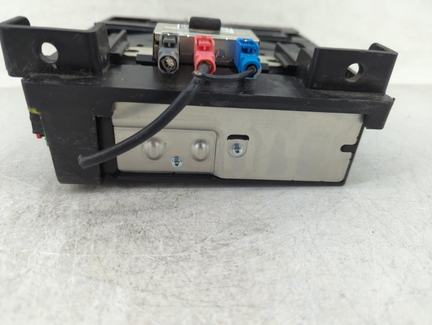 2018-2021 Chevrolet Traverse Radio AM FM Cd Player Receiver Replacement P/N:84361177 Fits Fits 2018 2019 2020 2021 OEM Used 