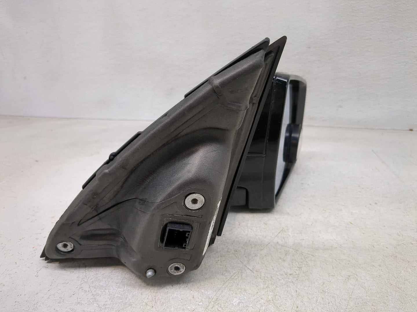 2018-2022 Chevrolet Traverse Passenger Side View Mirror - Right Door Mirror OEM Used - Oemusedautoparts1.com