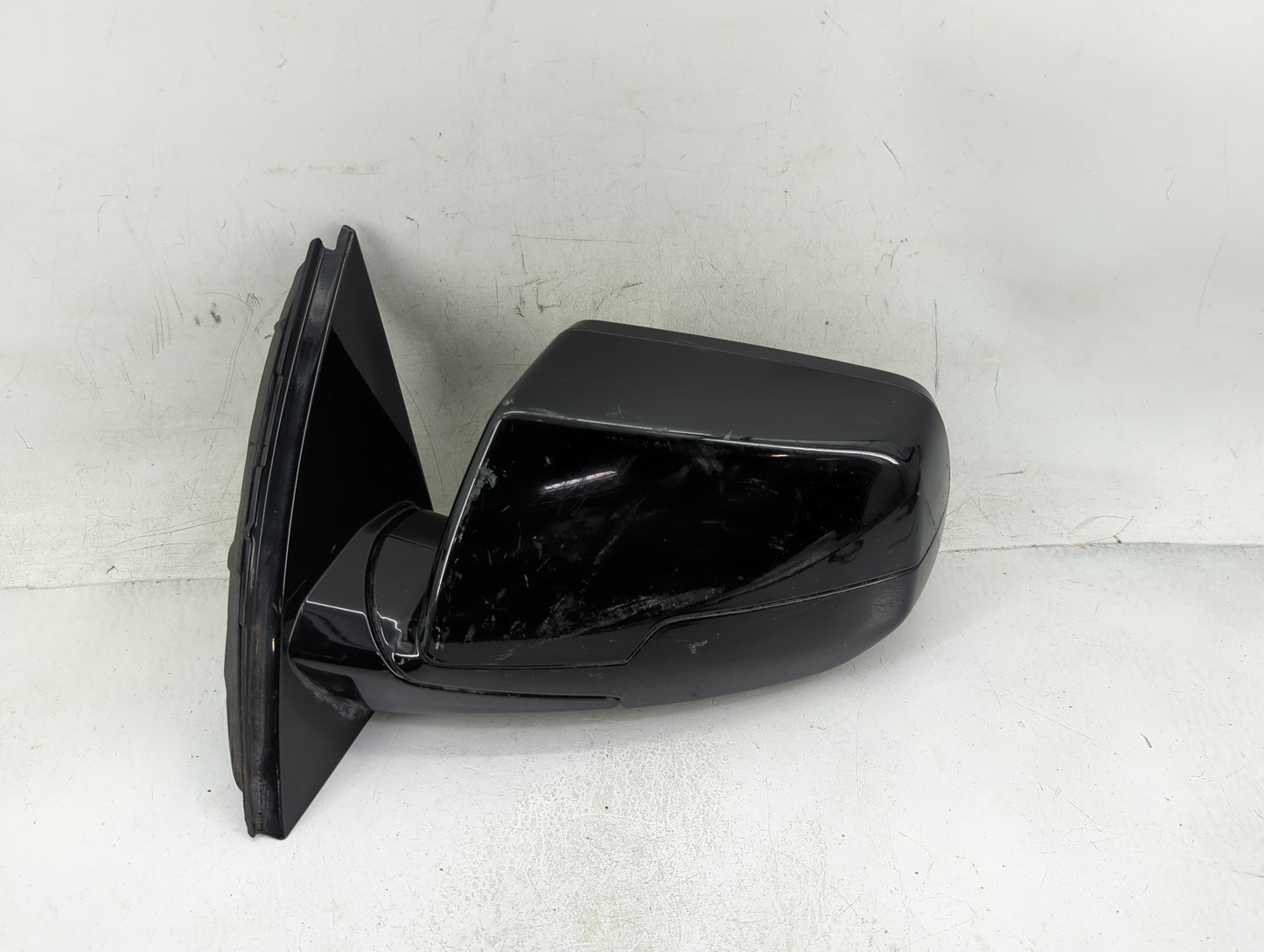 2018-2022 Chevrolet Traverse Driver Side View Mirror - Left Door Mirror OEM Used - Oemusedautoparts1.com