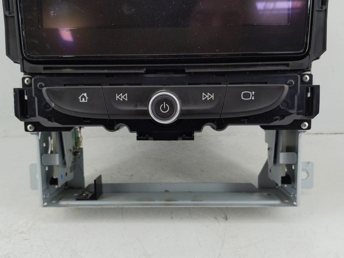2018-2021 Chevrolet Traverse Radio AM FM Cd Player Receiver Replacement P/N:84423260 Fits Fits 2018 2019 2020 2021 OEM Used 