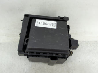 compare product 2018-2019 Chevrolet Traverse Fusebox Fuse Box Panel Relay Module Fits Fits 2018 2019 OEM Used Auto Parts