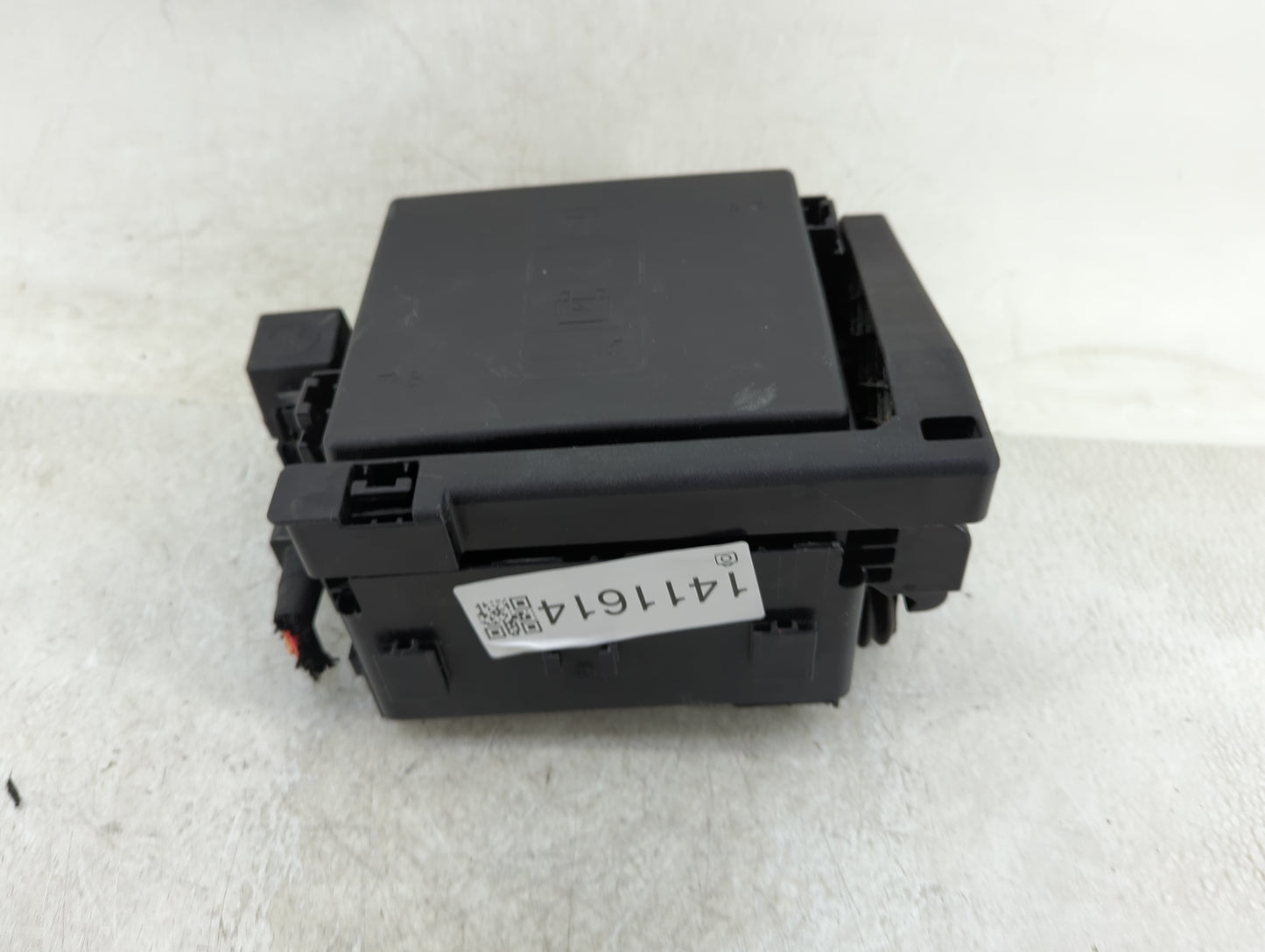 2018-2019 Chevrolet Traverse Fusebox Fuse Box Panel Relay Module Fits Fits 2018 2019 OEM Used Auto Parts - Oemusedautoparts1