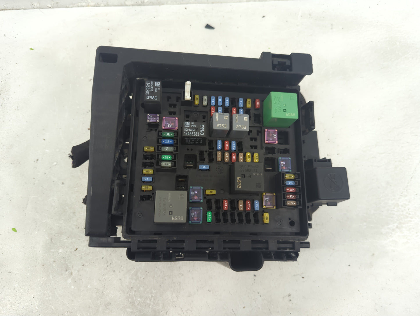 2018-2019 Chevrolet Traverse Fusebox Fuse Box Panel Relay Module P/N:7171-4521-30 Fits Fits 2018 2019 OEM Used Auto Parts - 