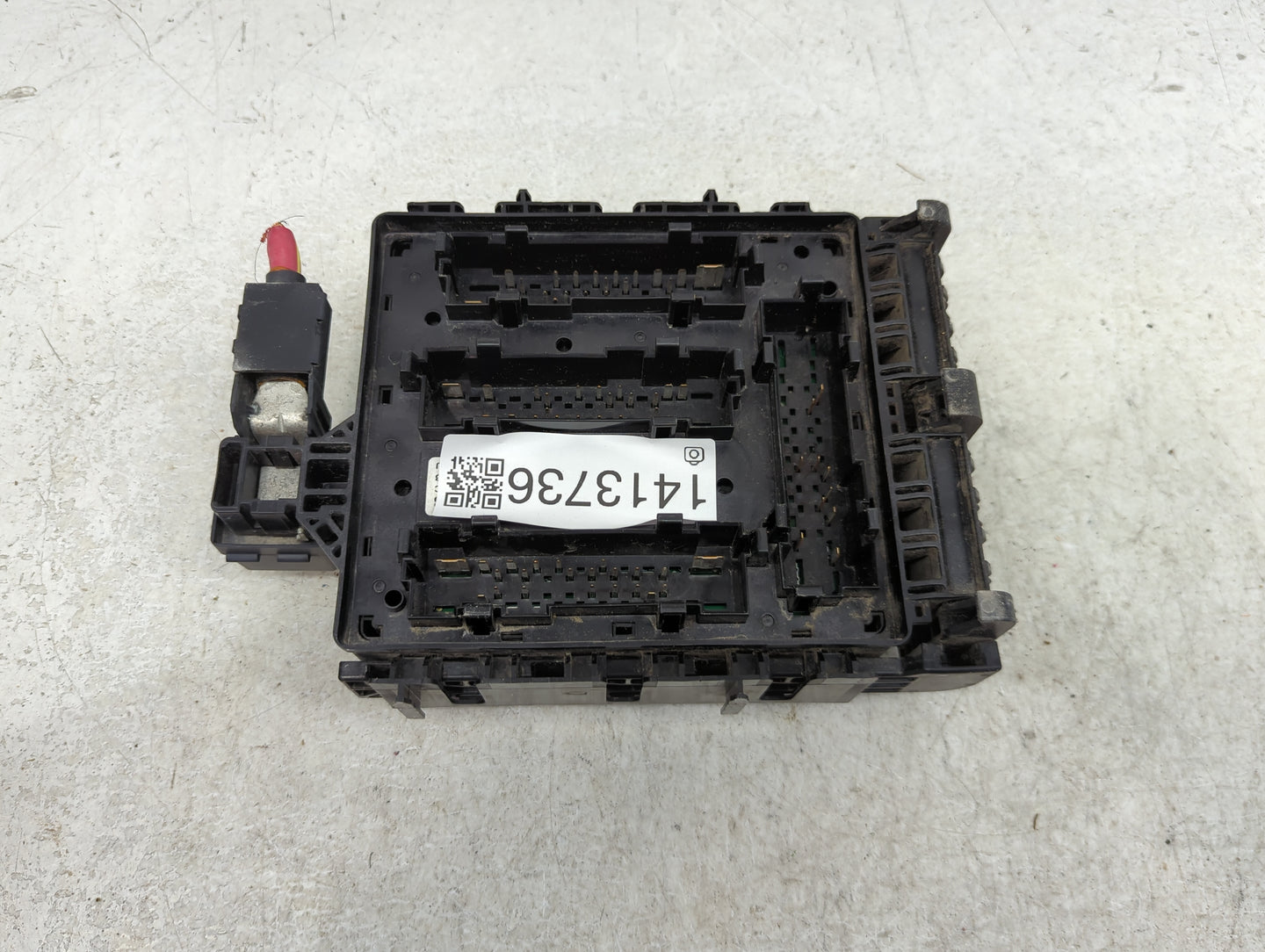 2018-2019 Chevrolet Traverse Fusebox Fuse Box Panel Relay Module P/N:7171-4521-30 Fits Fits 2018 2019 OEM Used Auto Parts - 
