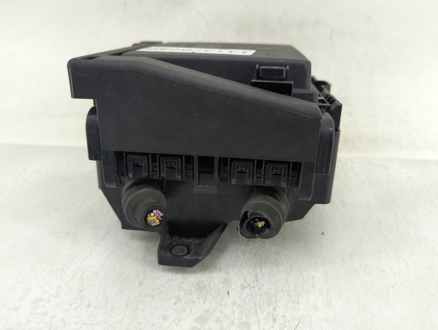 2018-2019 Chevrolet Traverse Fusebox Fuse Box Panel Relay Module Fits Fits 2018 2019 OEM Used Auto Parts - Oemusedautoparts1