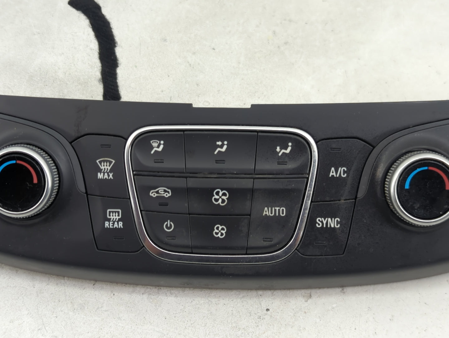 2018-2022 Chevrolet Traverse Climate Control Module Temperature AC/Heater Replacement P/N:84344401 Fits OEM Used Auto Parts 