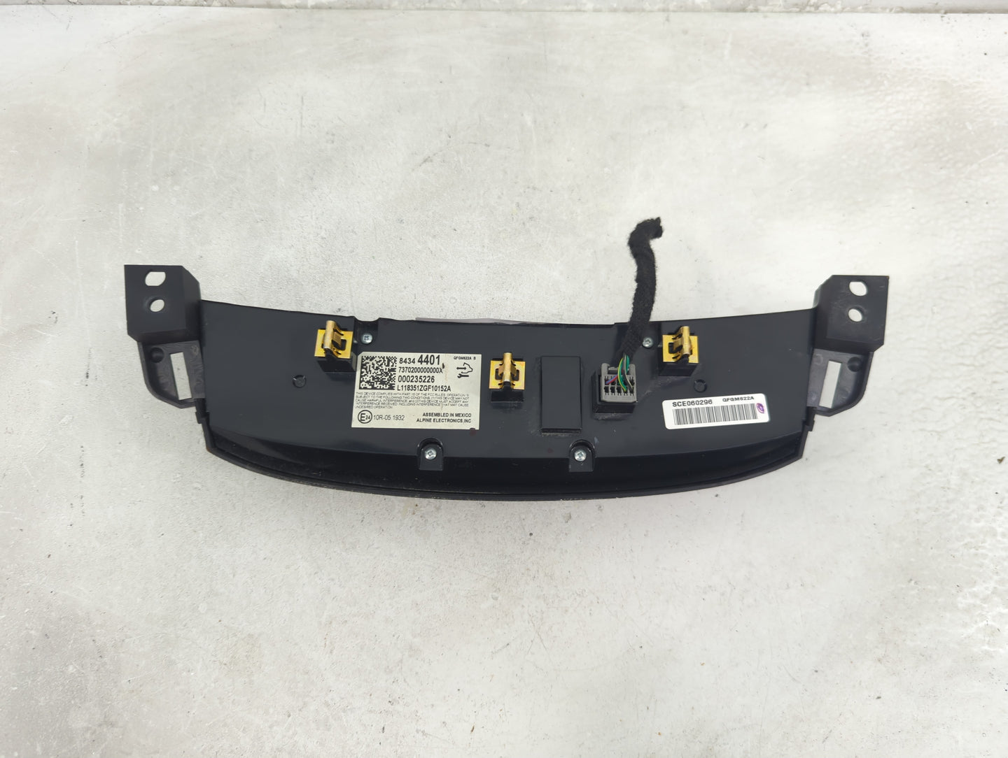 2018-2022 Chevrolet Traverse Climate Control Module Temperature AC/Heater Replacement P/N:84344401 Fits OEM Used Auto Parts 