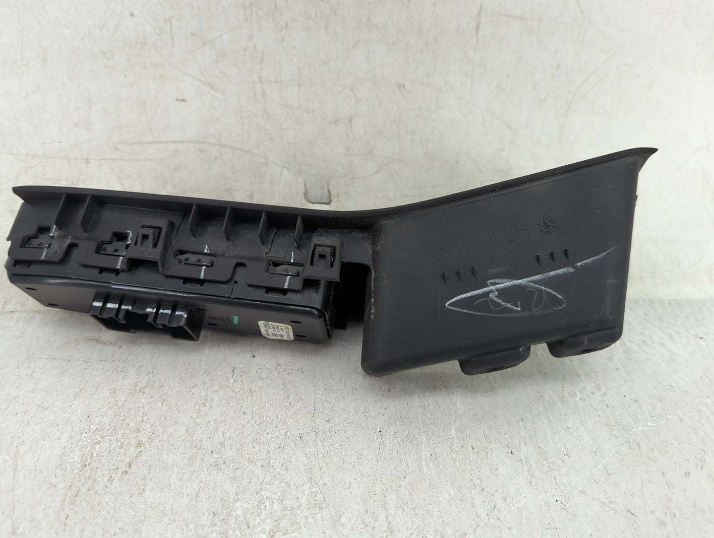 2018-2022 Chevrolet Traverse Master Power Window Switch Replacement Driver Side Left Fits Fits 2016 2017 2018 2019 2020 2021