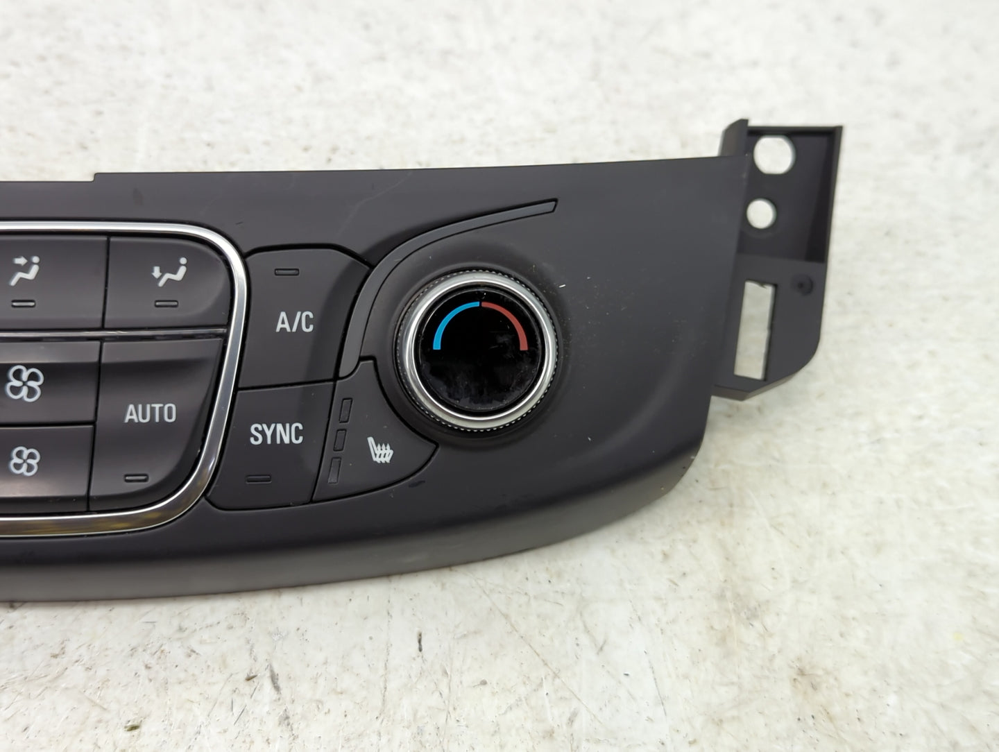 2018-2022 Chevrolet Traverse Climate Control Module Temperature AC/Heater Replacement P/N:84344402 Fits OEM Used Auto Parts 