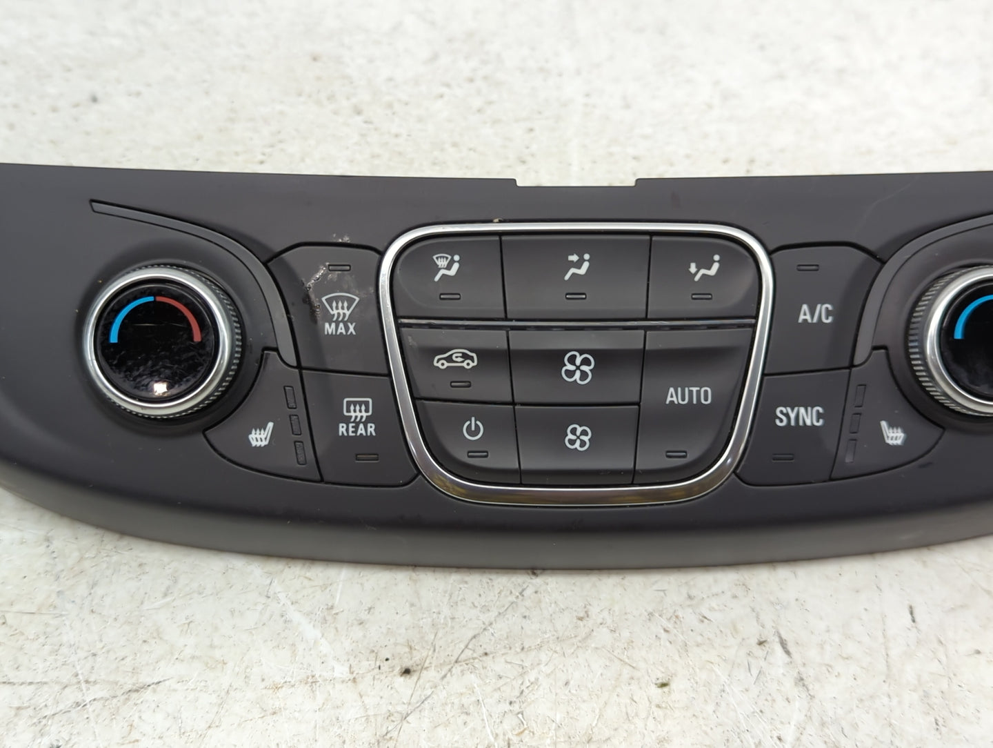 2018-2022 Chevrolet Traverse Climate Control Module Temperature AC/Heater Replacement P/N:84344402 Fits OEM Used Auto Parts 