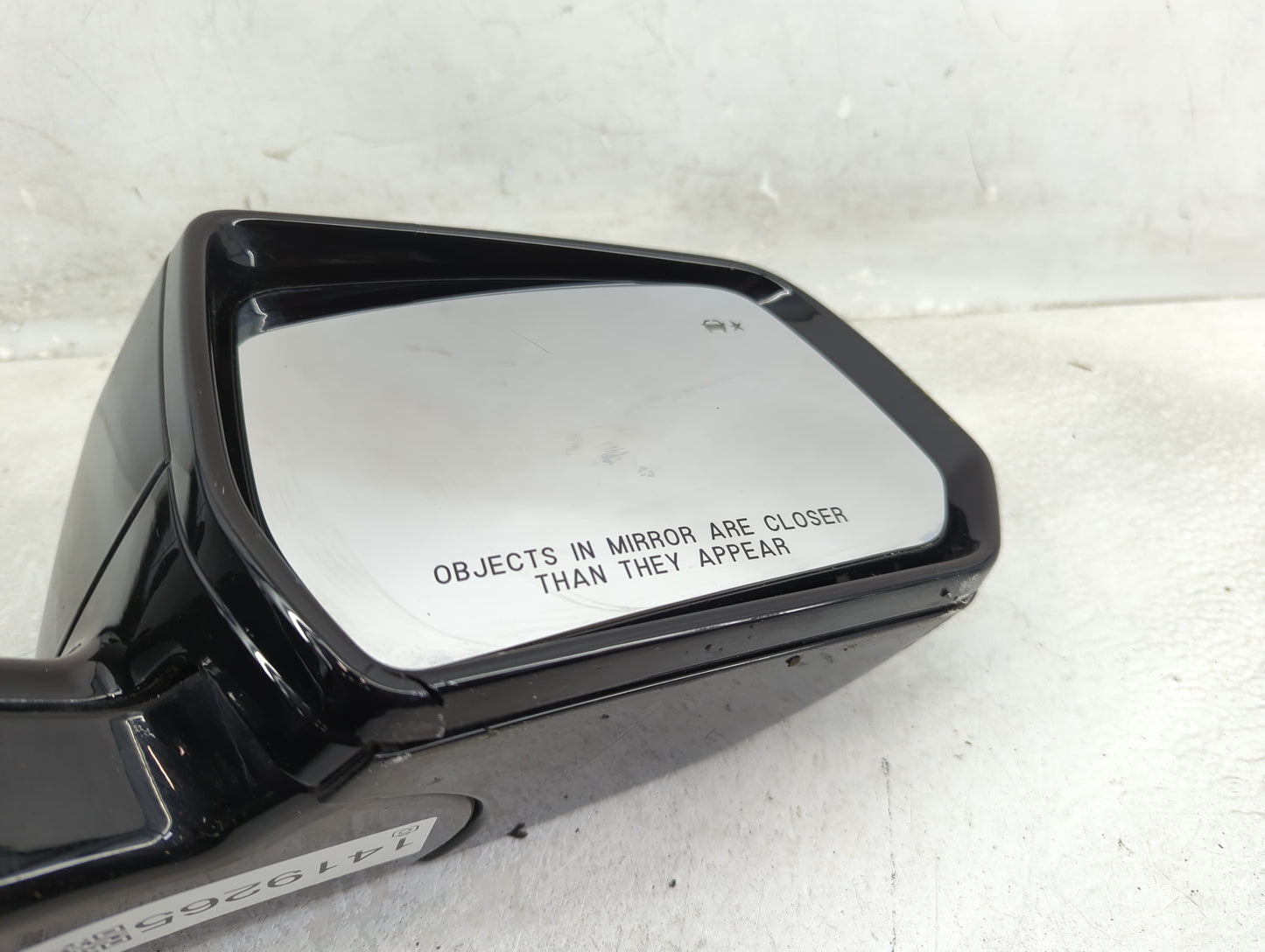 2018-2022 Chevrolet Traverse Passenger Side View Mirror - Right Door Mirror OEM Used - Oemusedautoparts1.com