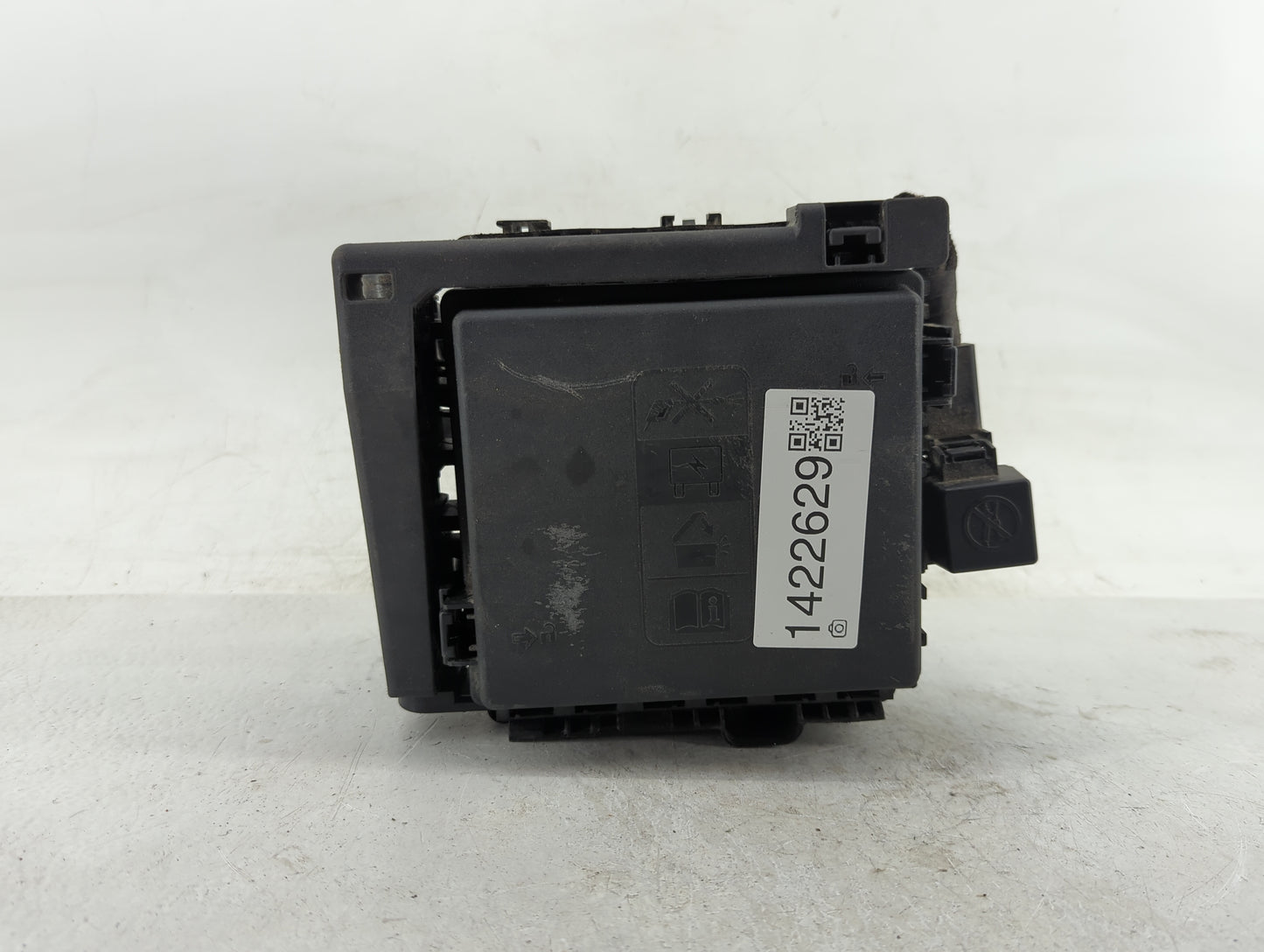 2020-2022 Chevrolet Traverse Fusebox Fuse Box Panel Relay Module P/N:7171-4521-30 85114017, 13368934 Fits Fits 2019 2020 202