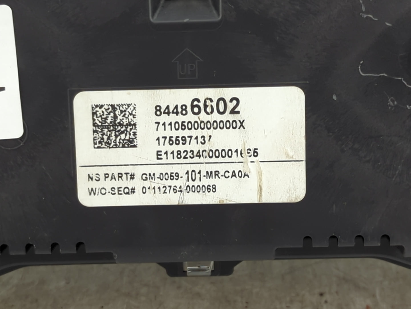 2018-2019 Chevrolet Traverse Instrument Cluster Speedometer Gauges P/N:84486602 GM-0059-101-MR-CA0A Fits Fits 2018 2019 OEM 