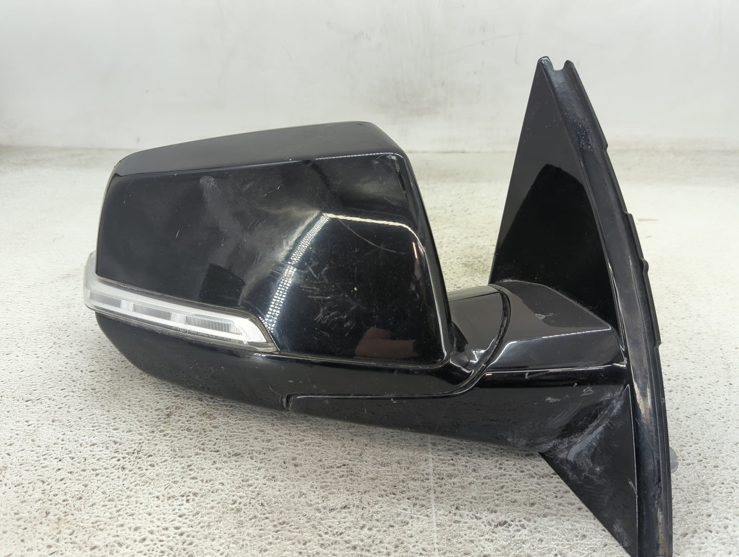 2018-2022 Chevrolet Traverse Passenger Side View Mirror - Right Door Mirror OEM Used - Oemusedautoparts1.com