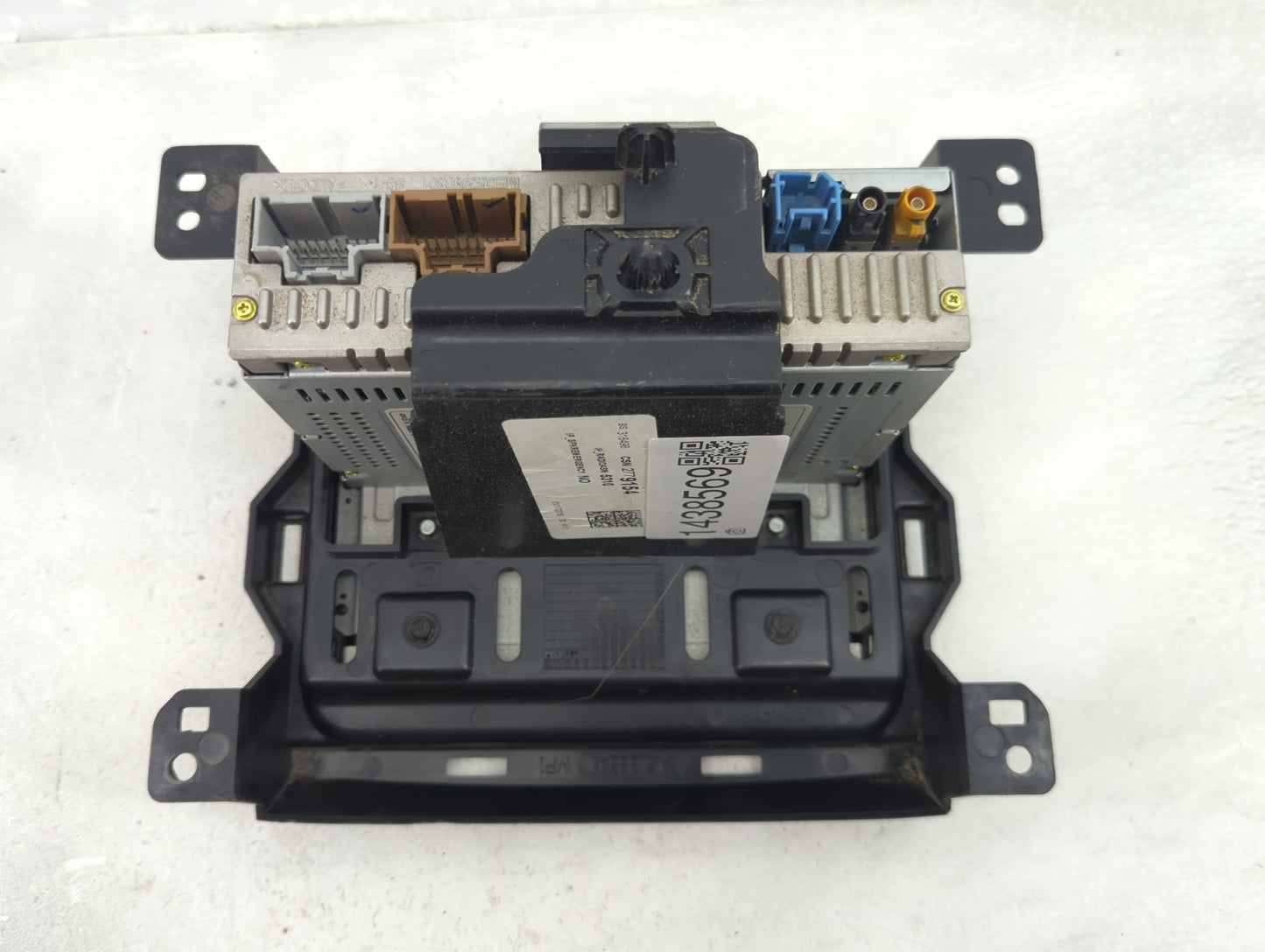 2019 Chevrolet Traverse Radio AM FM Cd Player Receiver Replacement P/N:2779154 Fits OEM Used Auto Parts - Oemusedautoparts1.