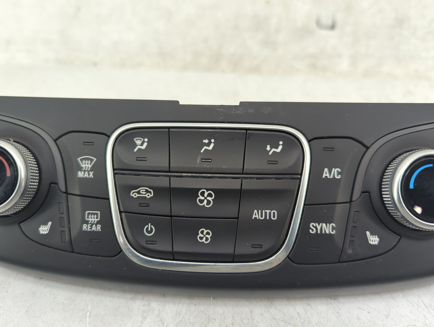 2018-2022 Chevrolet Traverse Climate Control Module Temperature AC/Heater Replacement P/N:84344402 Fits OEM Used Auto Parts 
