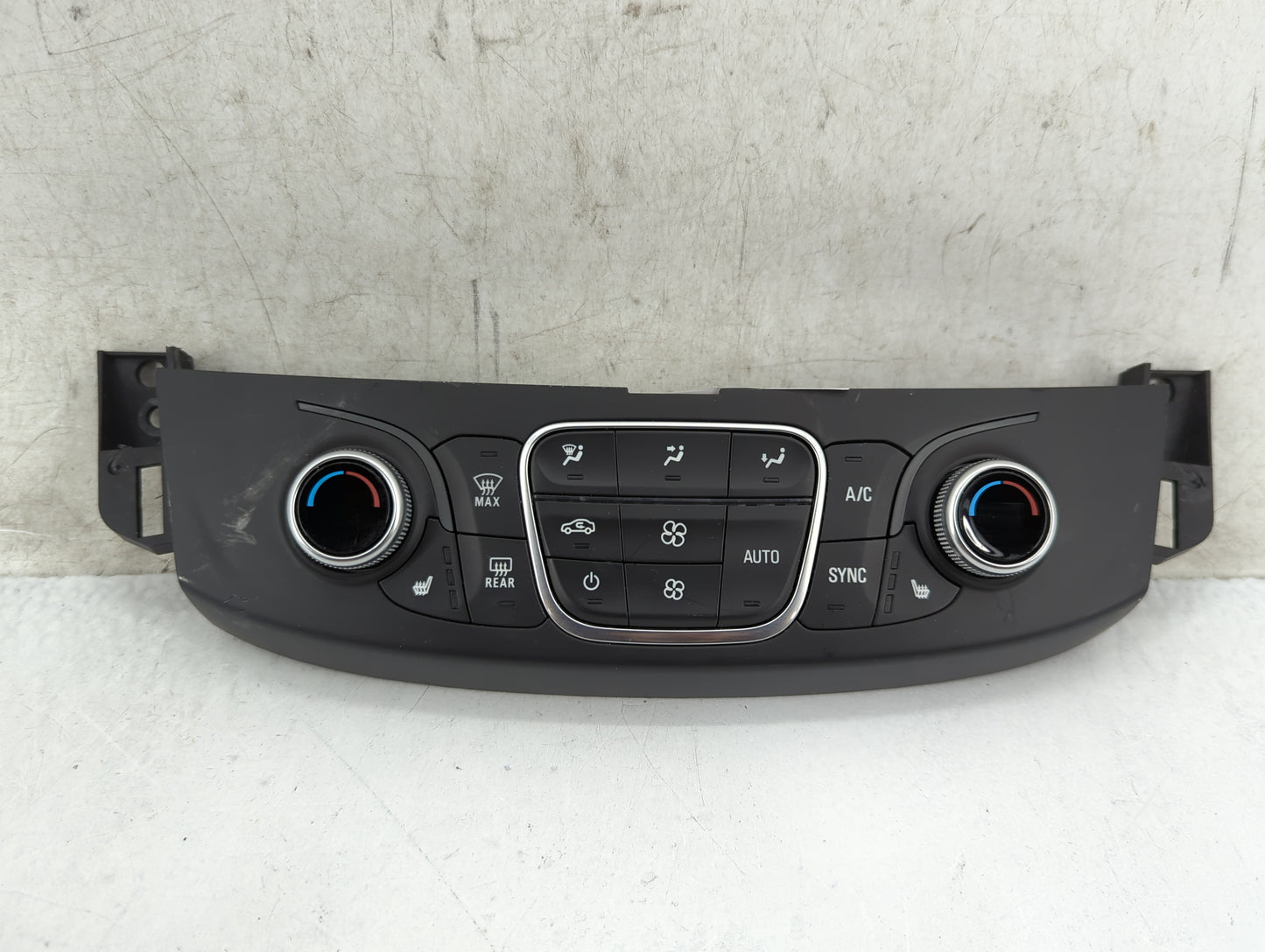 2018-2022 Chevrolet Traverse Climate Control Module Temperature AC/Heater Replacement P/N:84344402 Fits OEM Used Auto Parts 