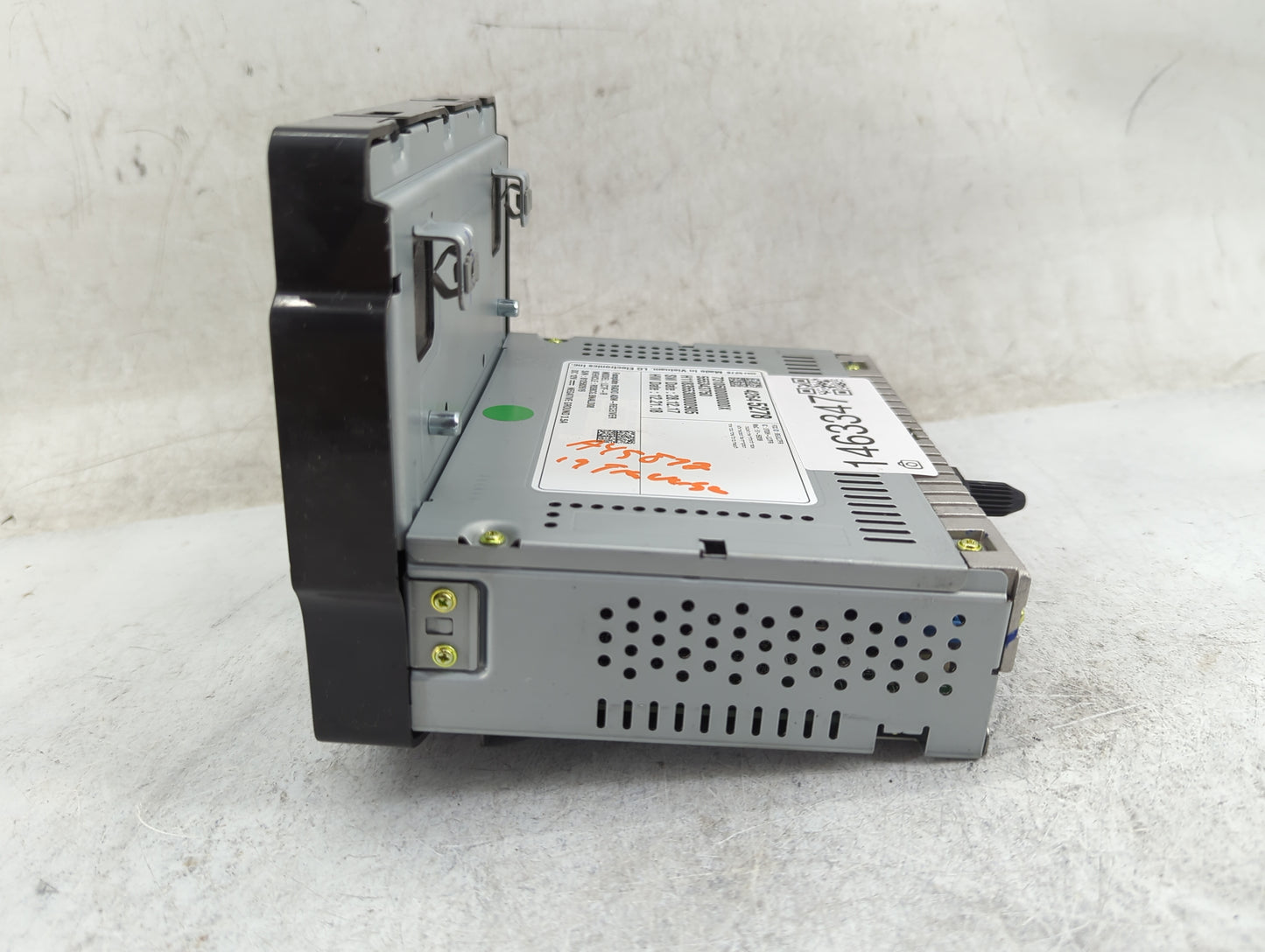 2018-2021 Chevrolet Traverse Radio AM FM Cd Player Receiver Replacement P/N:42645278 7310500000000X Fits OEM Used Auto Parts