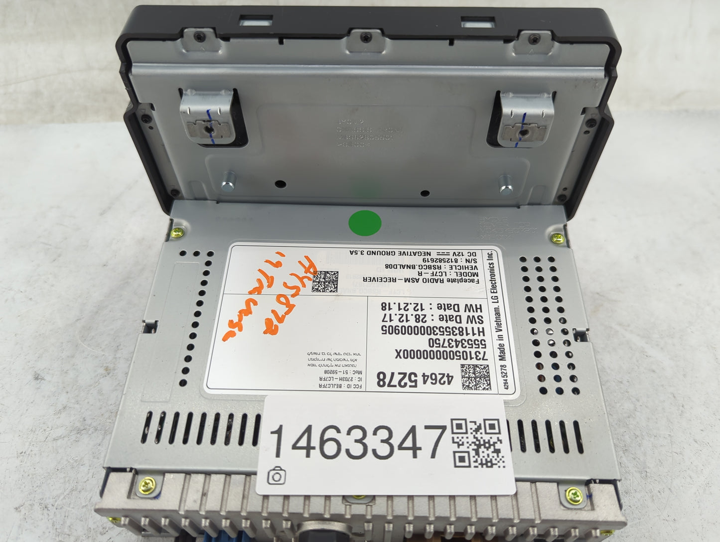 2018-2021 Chevrolet Traverse Radio AM FM Cd Player Receiver Replacement P/N:42645278 7310500000000X Fits OEM Used Auto Parts