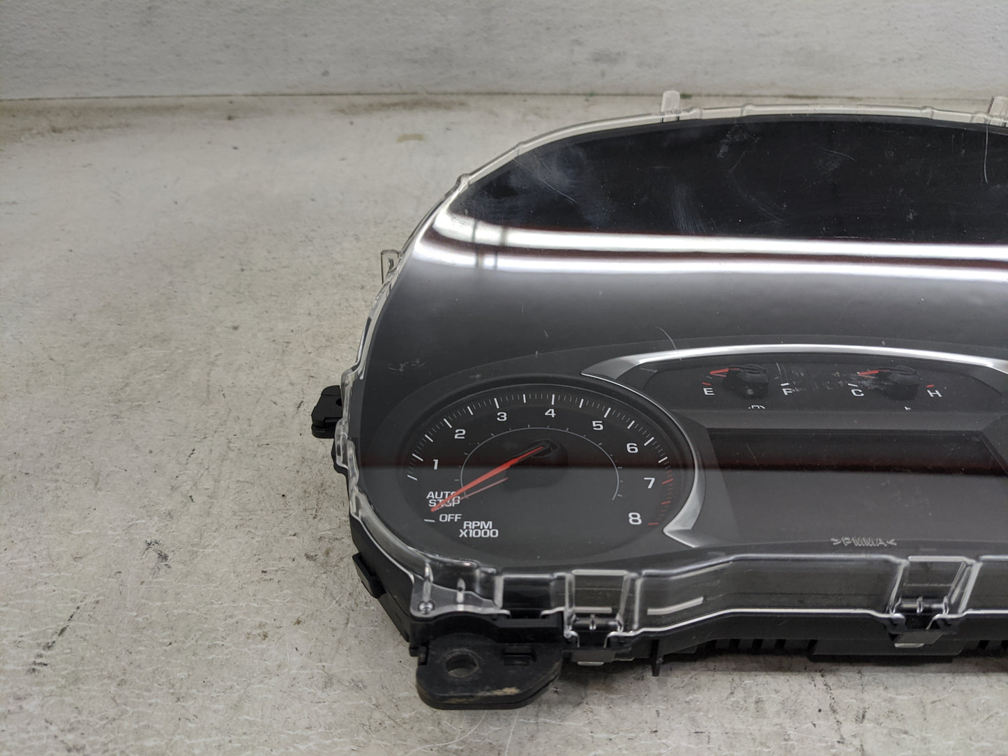 2018-2019 Chevrolet Traverse Instrument Cluster Speedometer Gauges P/N:84973334 GM-0059-101-MR-C80B Miles:107K Fits Fits 201
