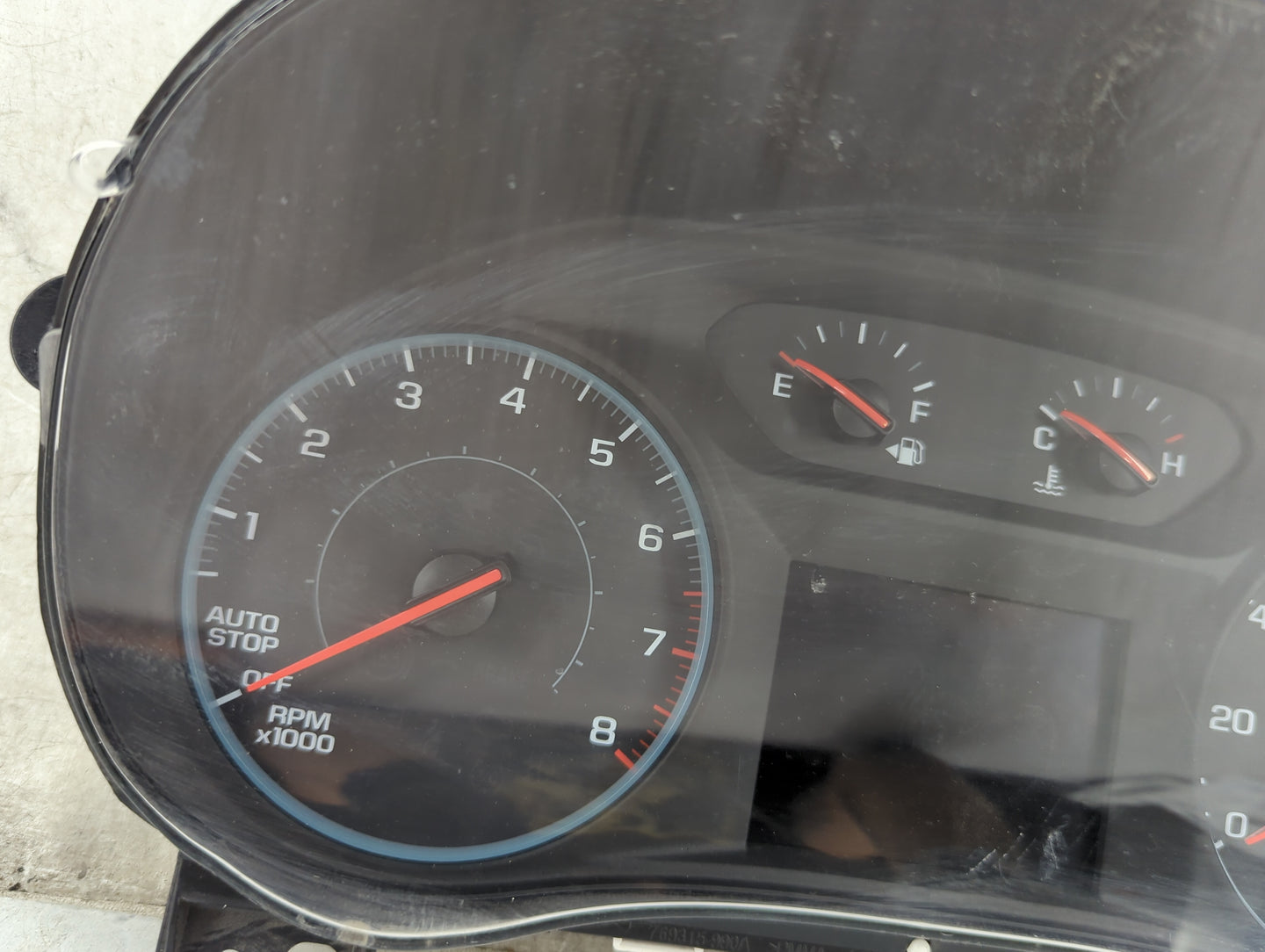 2019 Chevrolet Traverse Instrument Cluster Speedometer Gauges P/N:84542315 Miles: Fits OEM Used Auto Parts - Oemusedautopart