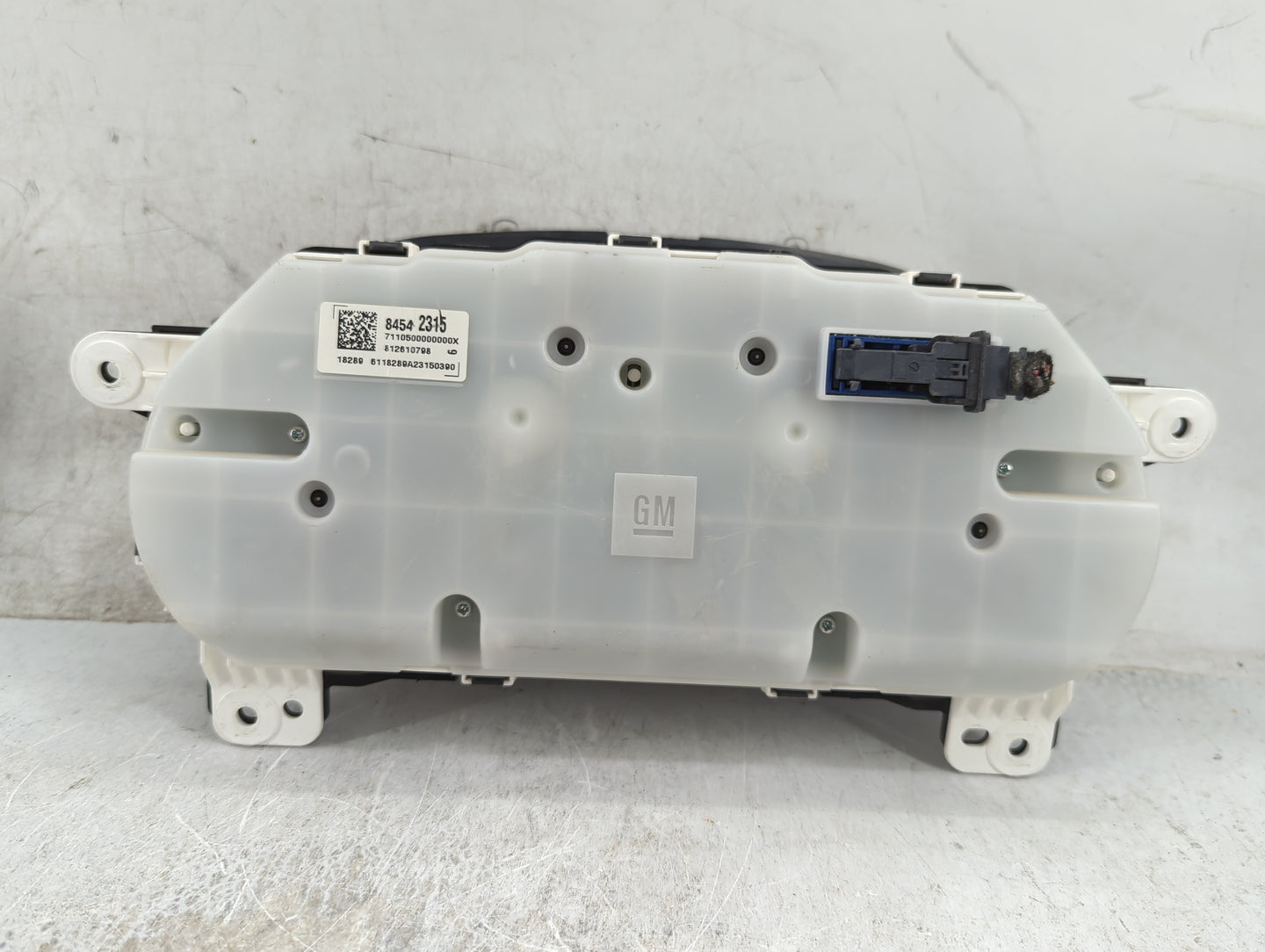 2019 Chevrolet Traverse Instrument Cluster Speedometer Gauges P/N:84542315 Miles: Fits OEM Used Auto Parts - Oemusedautopart