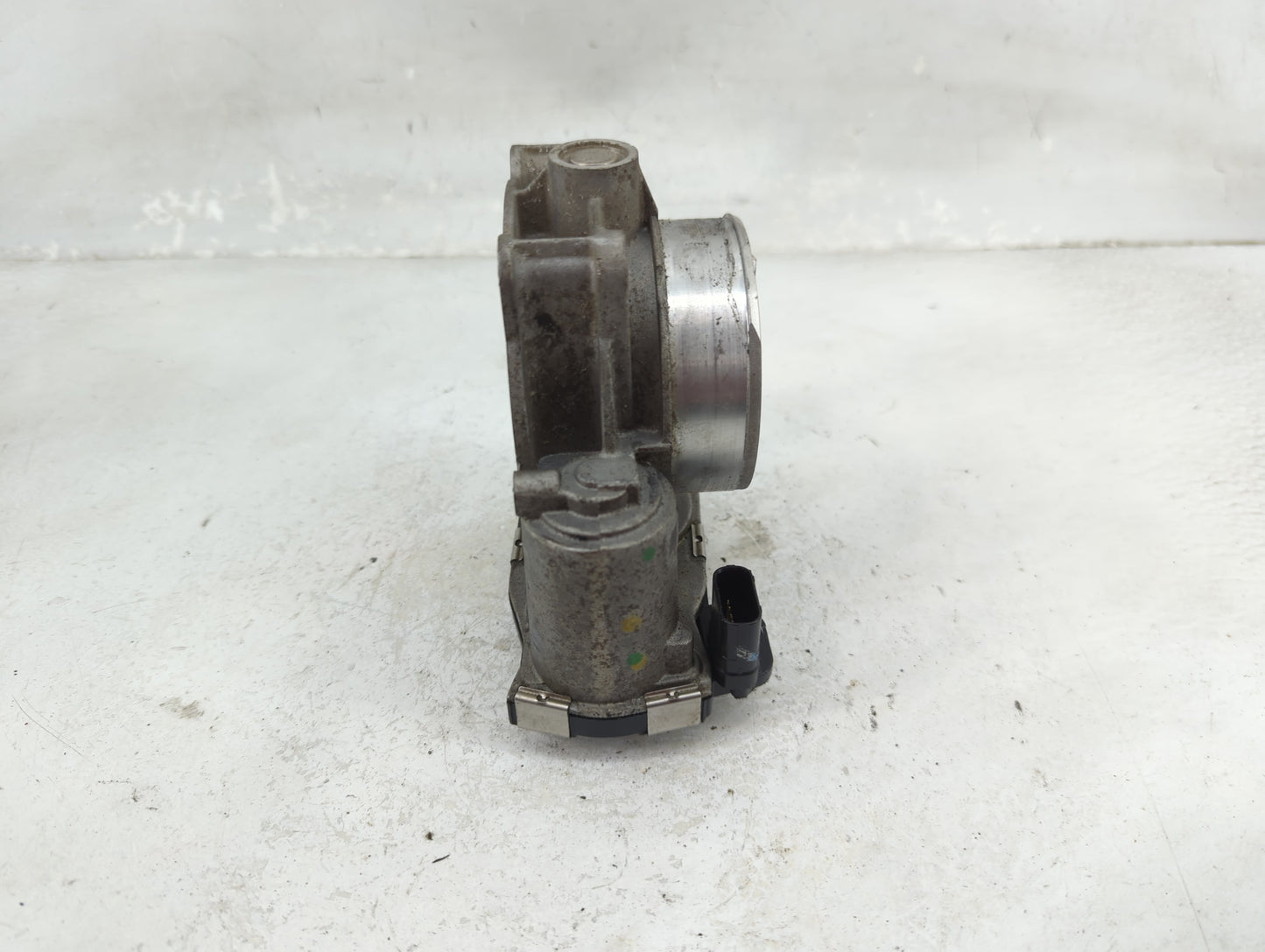 2018-2019 Chevrolet Traverse Throttle Body P/N:12670981AA Fits Fits 2013 2014 2015 2016 2017 2018 2019 2020 2021 OEM Used Au