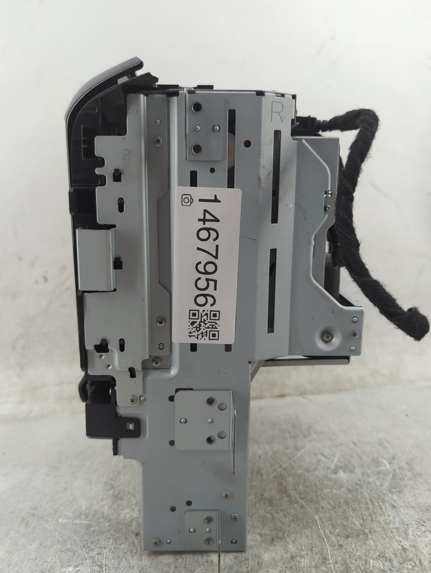 2019 Chevrolet Traverse Information Display Screen 1467956 - Oemusedautoparts1.com