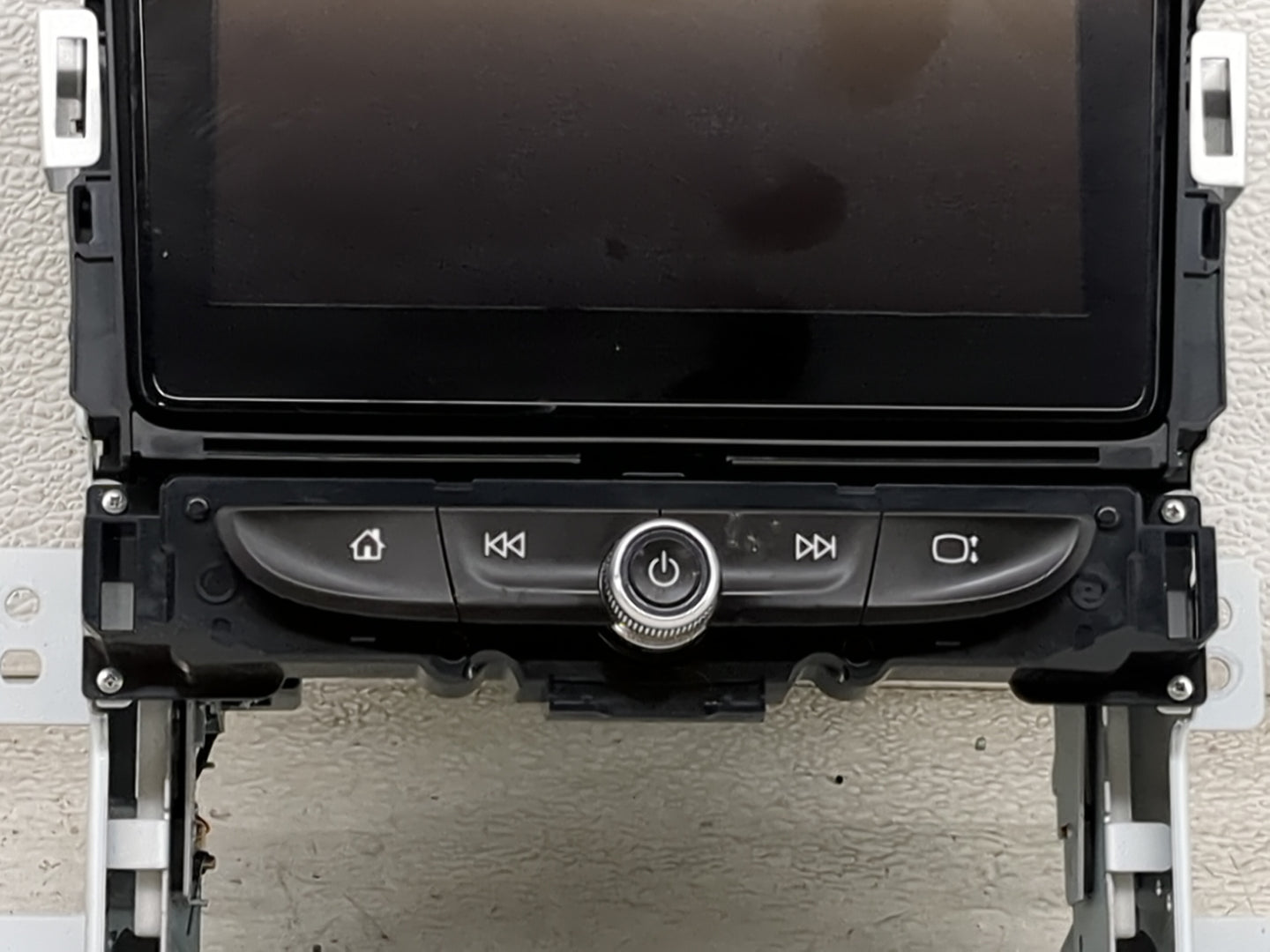 2019 Chevrolet Traverse Radio AM FM Cd Player Receiver Replacement P/N:84423260 7370100000000X, 000235226, L118158ZGL10431A 