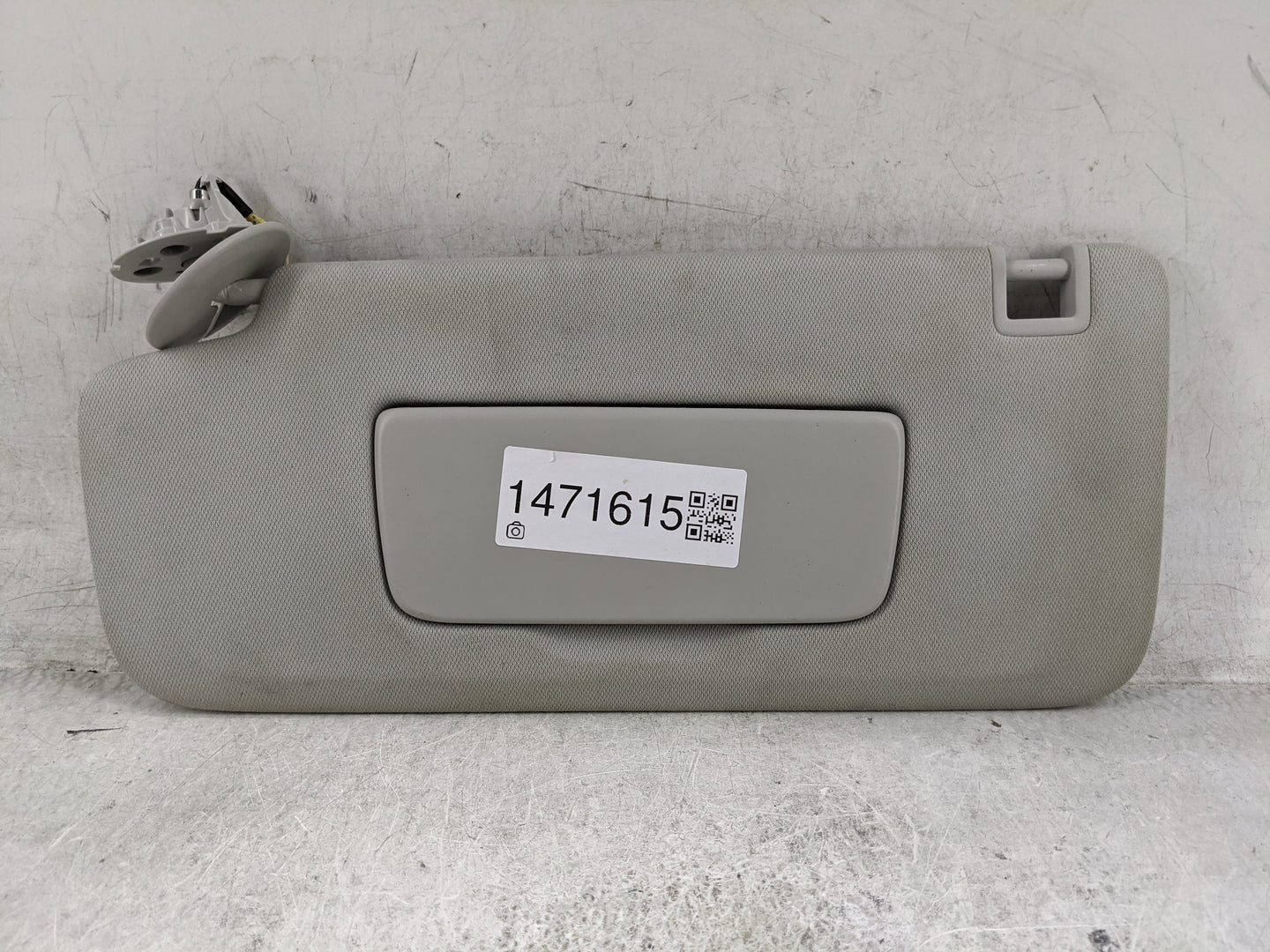 2018-2022 Chevrolet Traverse Sun Visor Shade Replacement Driver Left Mirror Fits Fits 2018 2019 2020 2021 2022 OEM Used Auto