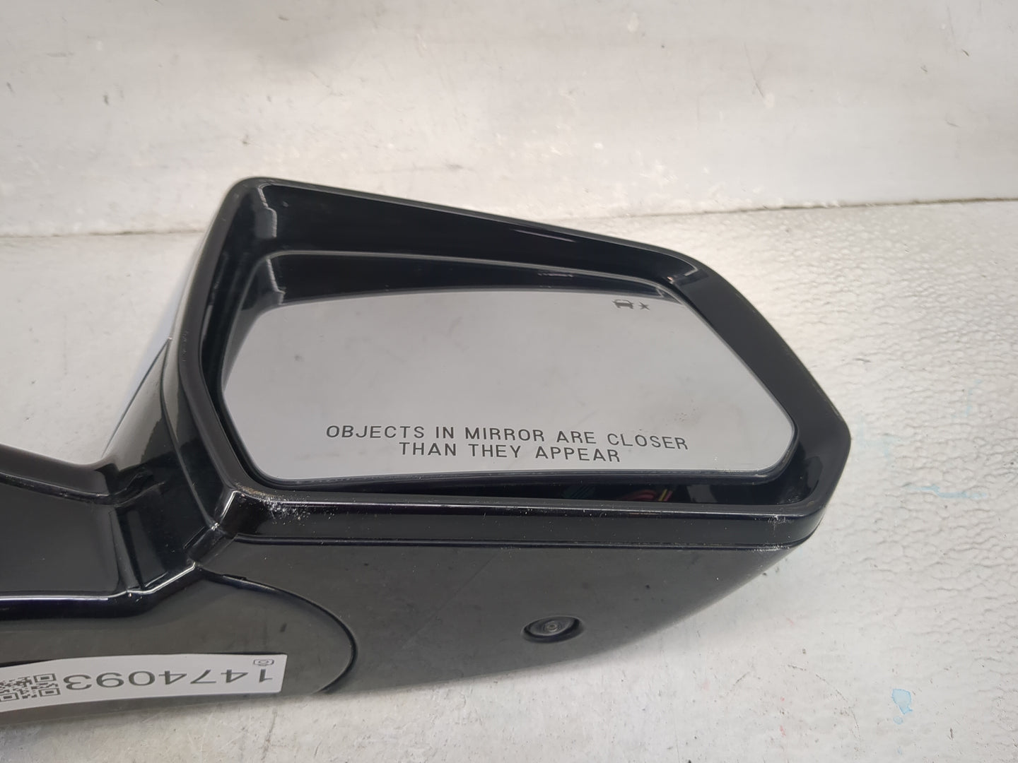 2018-2022 Chevrolet Traverse Passenger Side View Mirror - Right Door Mirror OEM Used - Oemusedautoparts1.com
