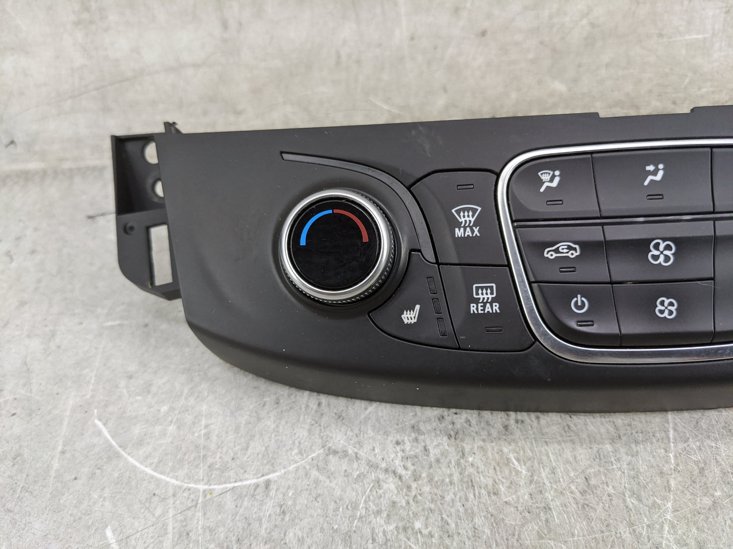 2018-2022 Chevrolet Traverse Climate Control Module Temperature AC/Heater Replacement P/N:84344402 7370200000000X Fits OEM U