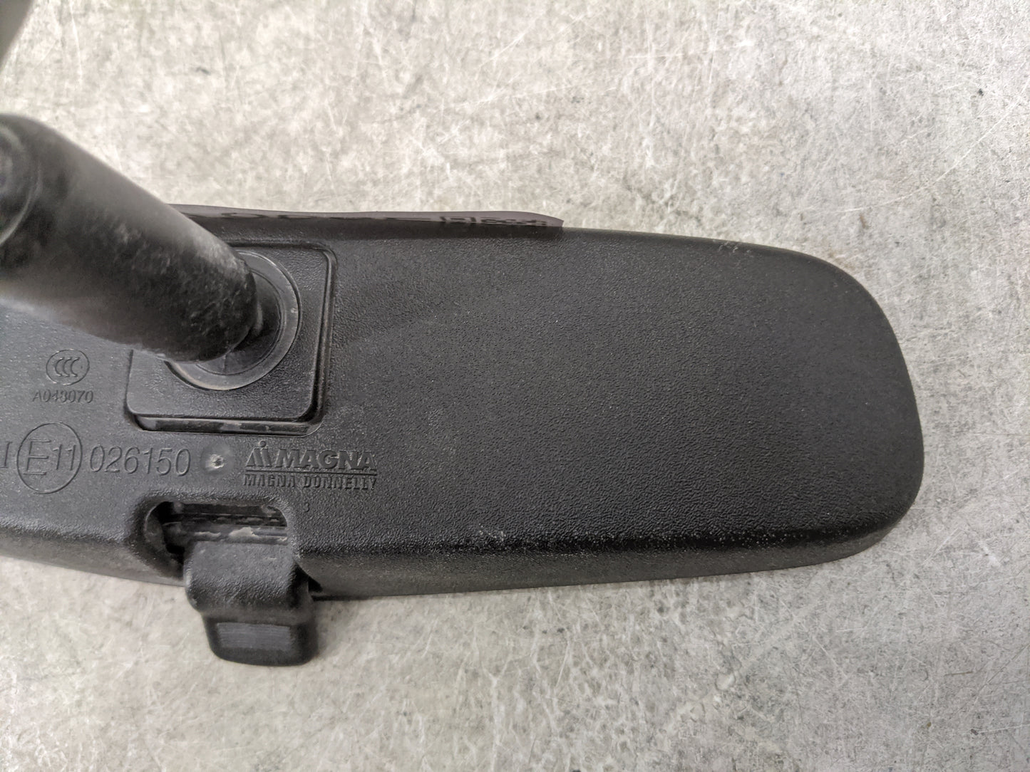 2018-2022 Chevrolet Traverse Interior Rear View Mirror Replacement OEM P/N:E11 026150 A048070 Fits OEM Used Auto Parts - Oem