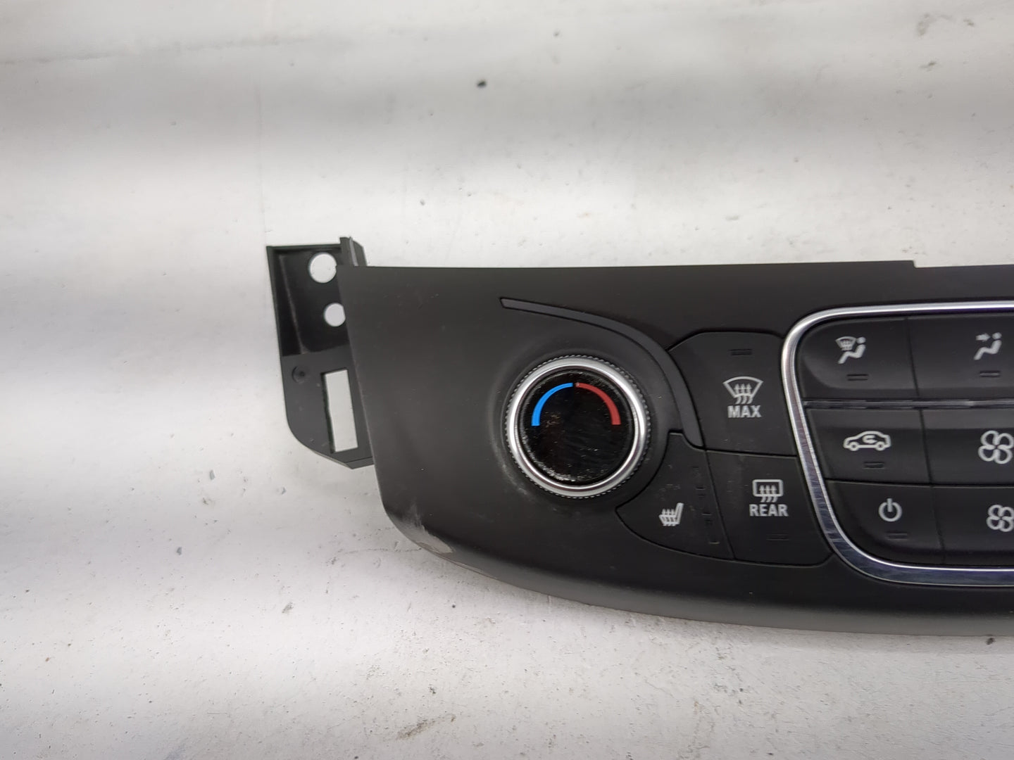 2018-2022 Chevrolet Traverse Climate Control Module Temperature AC/Heater Replacement P/N:84344402 7370200000000X Fits OEM U