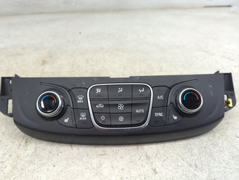 compare product 2018-2022 Chevrolet Traverse Climate Control Module Temperature AC/Heater Replacement P/N:8434 4402 737020000000X Fits OEM Used Auto Parts