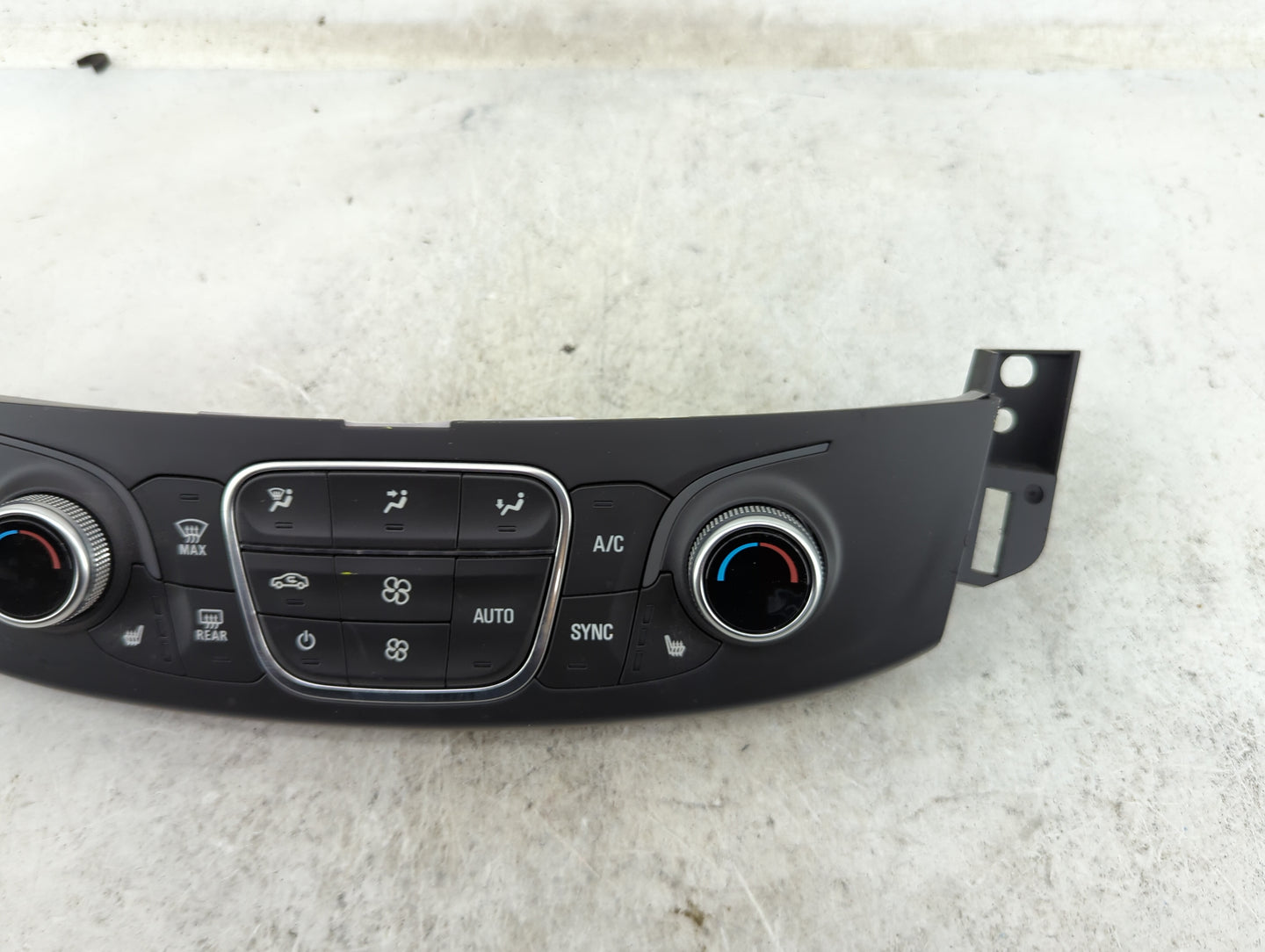 2018-2022 Chevrolet Traverse Climate Control Module Temperature AC/Heater Replacement P/N:84344402 000235226 Fits OEM Used A