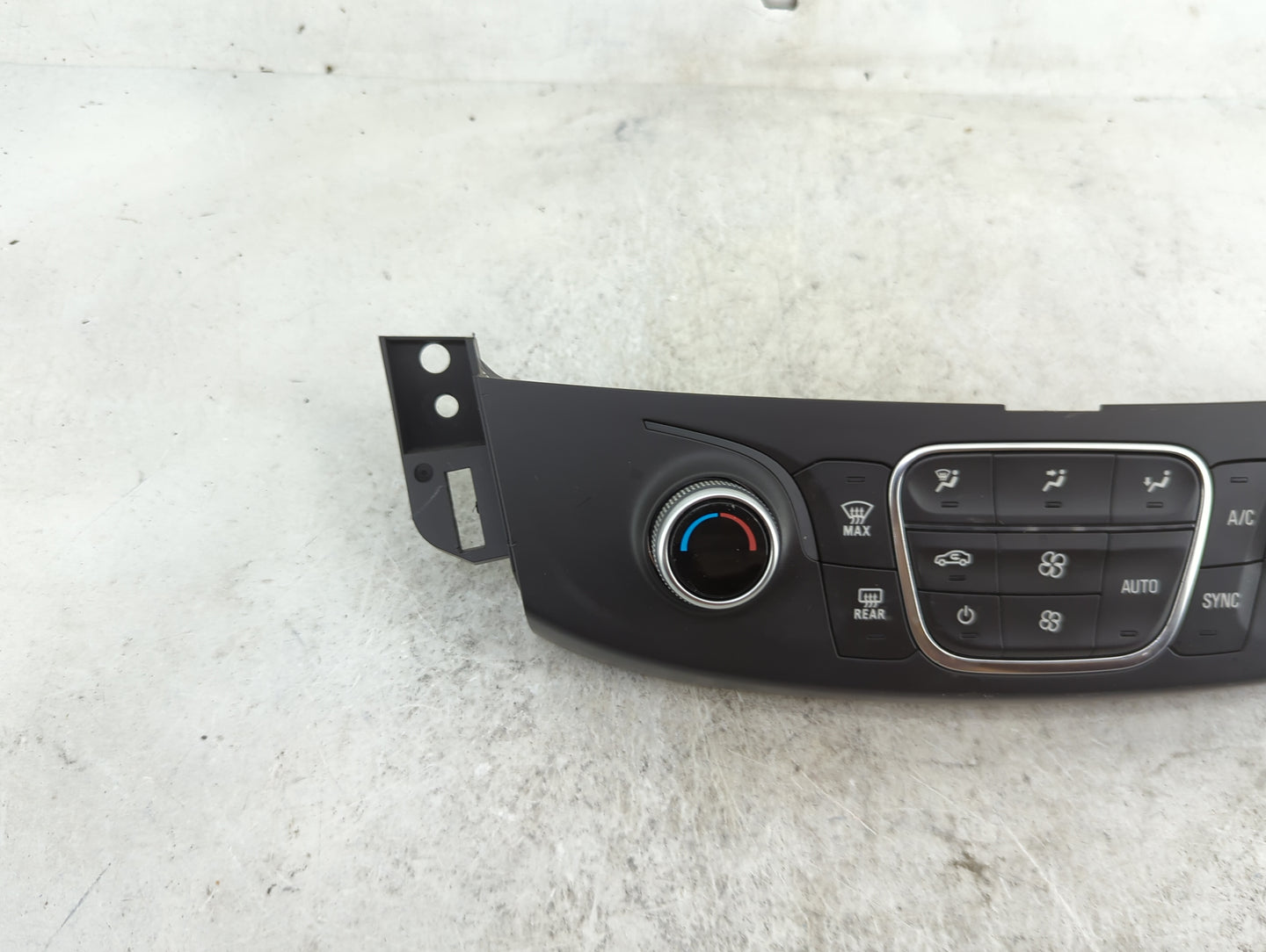 2018-2022 Chevrolet Traverse Climate Control Module Temperature AC/Heater Replacement P/N:84344401 7370200000000X Fits OEM U