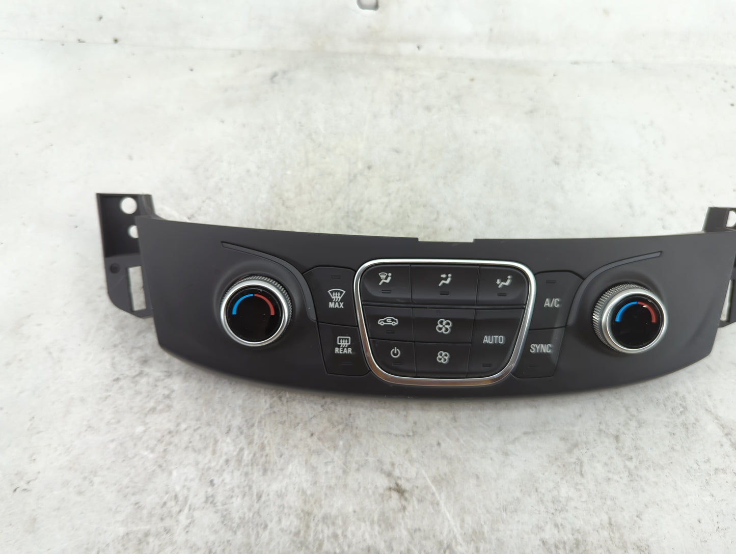 2018-2022 Chevrolet Traverse Climate Control Module Temperature AC/Heater Replacement P/N:84344401 7370200000000X Fits OEM U