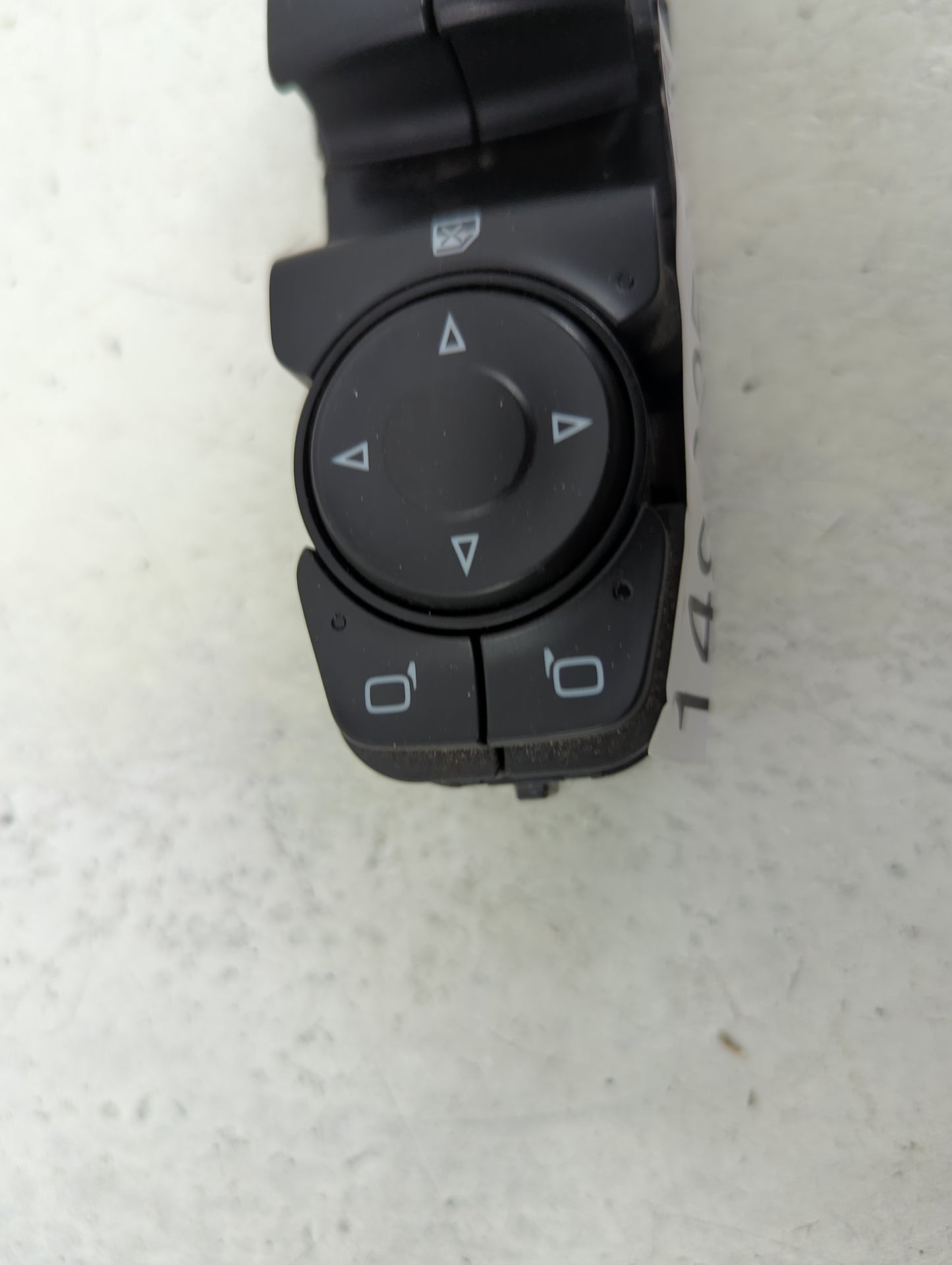 2018-2022 Chevrolet Traverse Master Power Window Switch Replacement Driver Side Left P/N:84512890 84412690 Fits OEM Used Aut