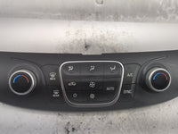 2018-2022 Chevrolet Traverse Climate Control Module Temperature AC/Heater Replacement P/N:84344401 7370200000X Fits OEM Used