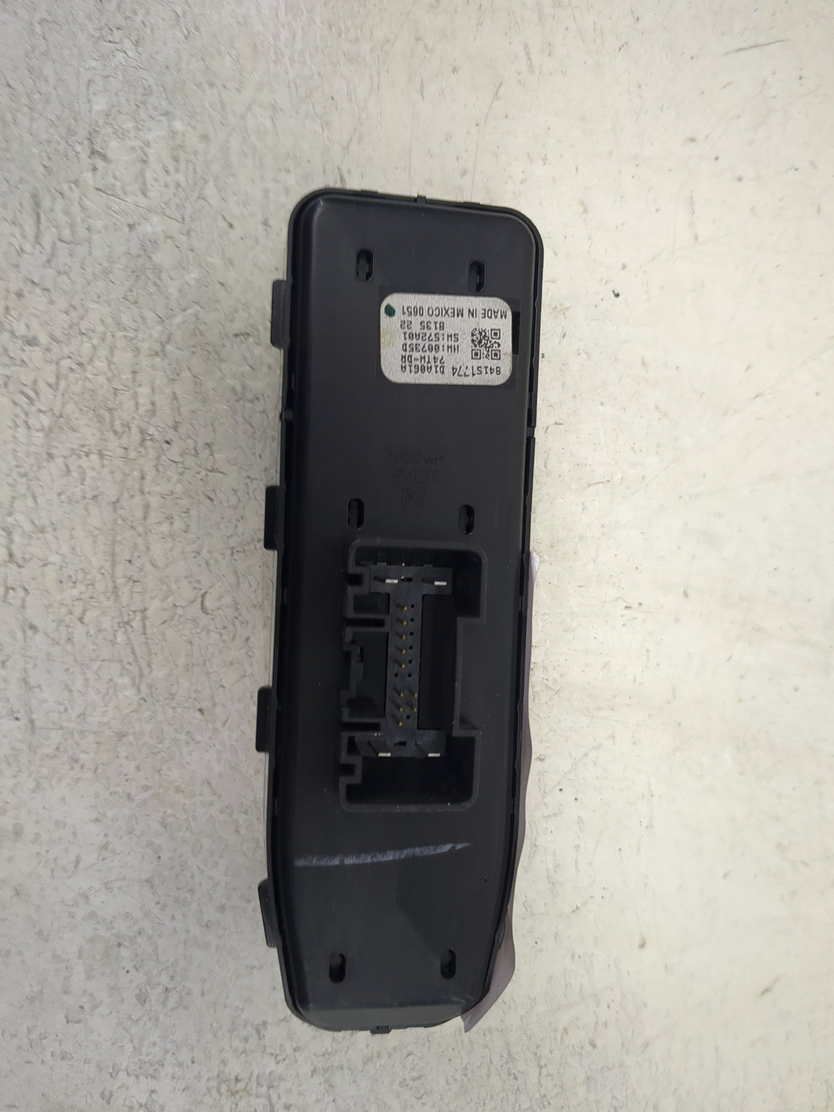 2018-2022 Chevrolet Traverse Master Power Window Switch Replacement Driver Side Left P/N:84151774 D1A061A Fits OEM Used Auto