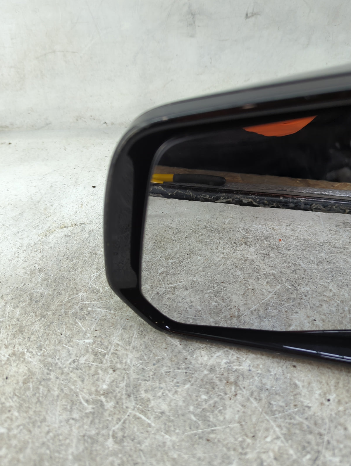 2018-2022 Chevrolet Traverse Driver Side View Mirror - Left Door Mirror OEM Used - Oemusedautoparts1.com